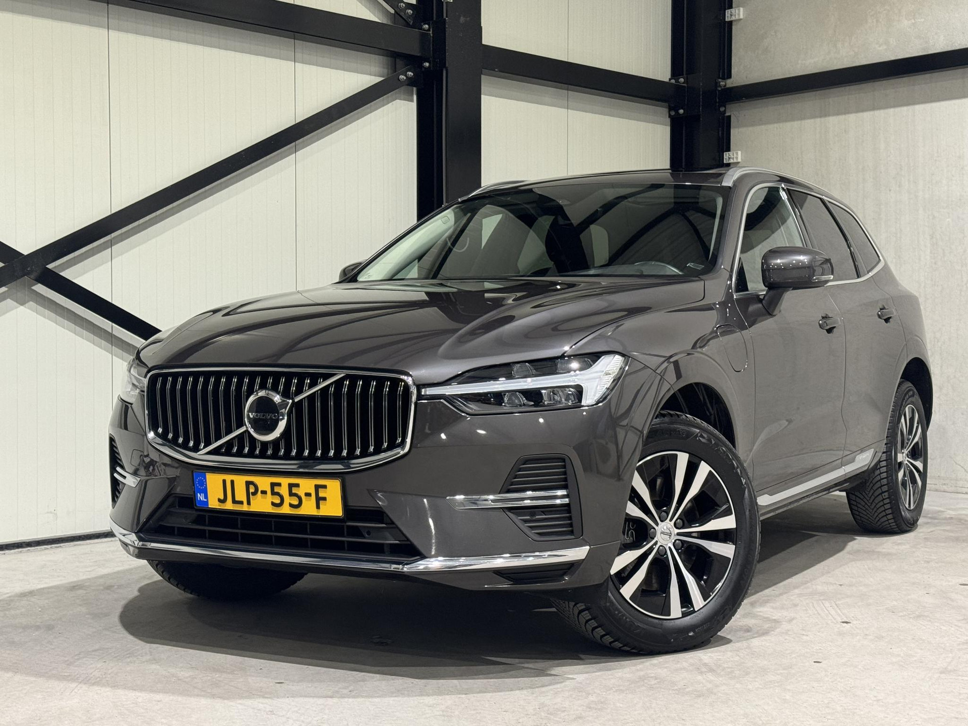 Volvo XC60 2.0 Recharge T6 AWD Business JLP55F