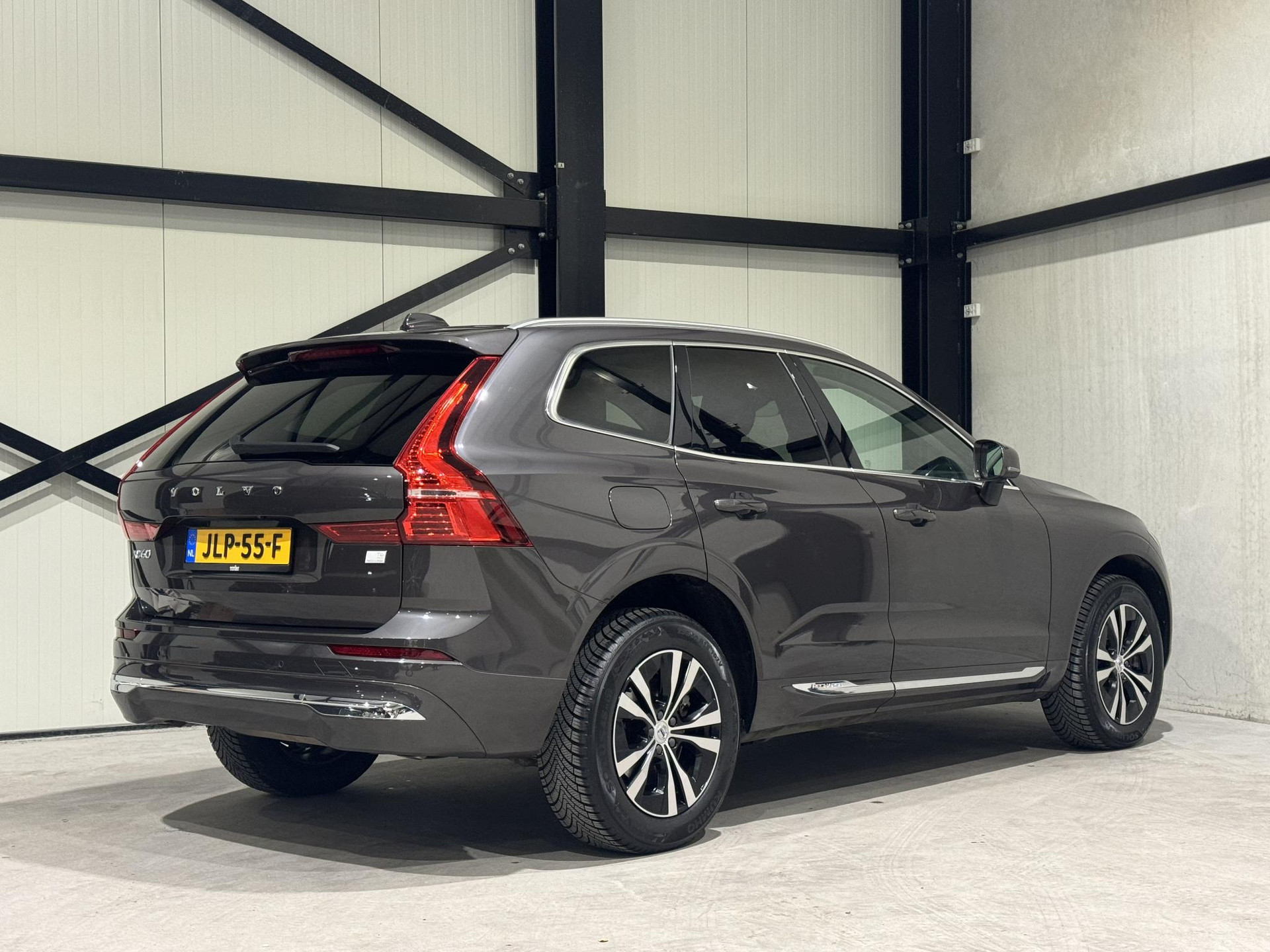 Volvo XC60 2.0 Recharge T6 AWD Business JLP55F
