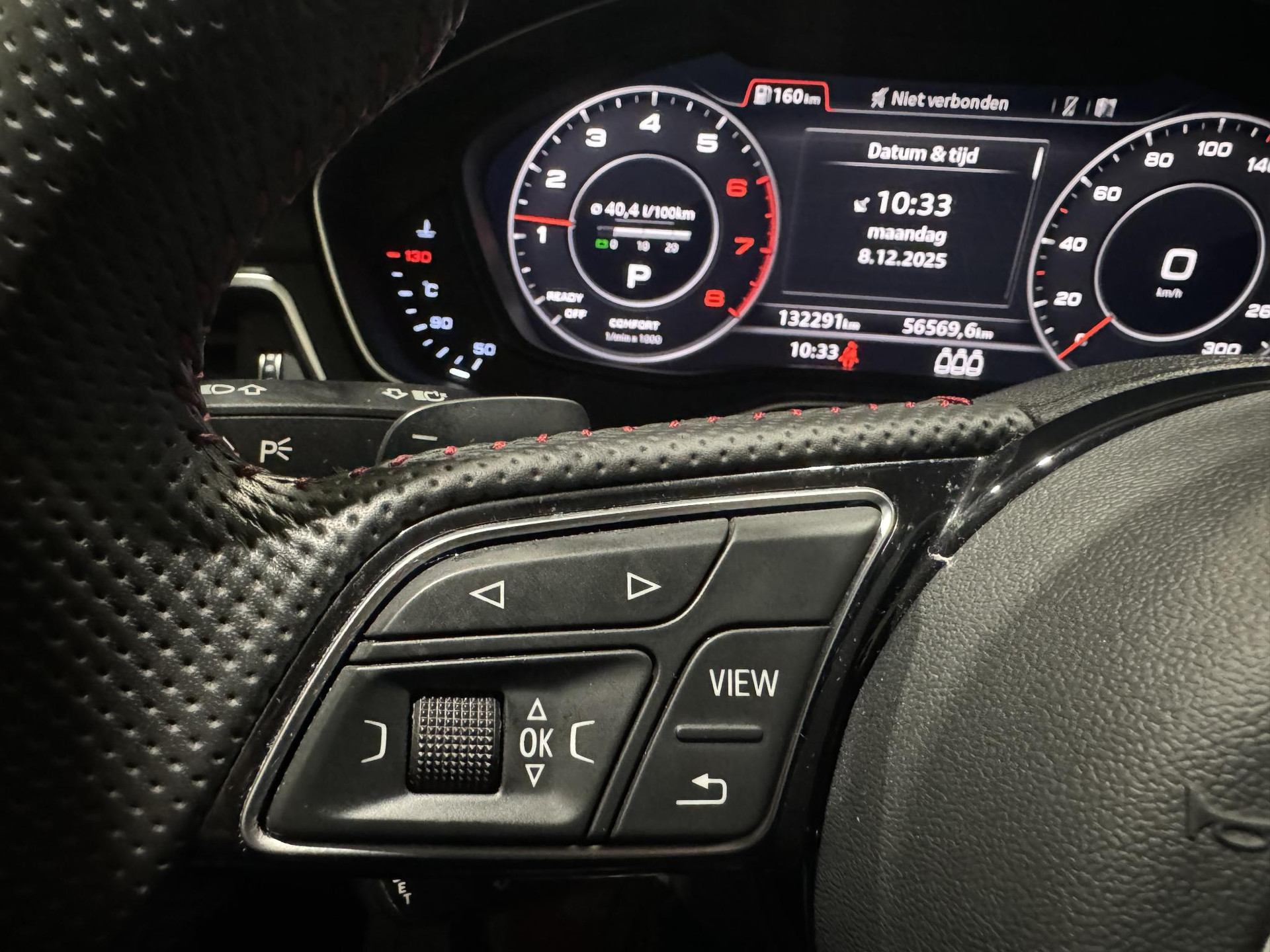 Audi A4 Avant 35 TFSI Sport S line black edition XV814Z