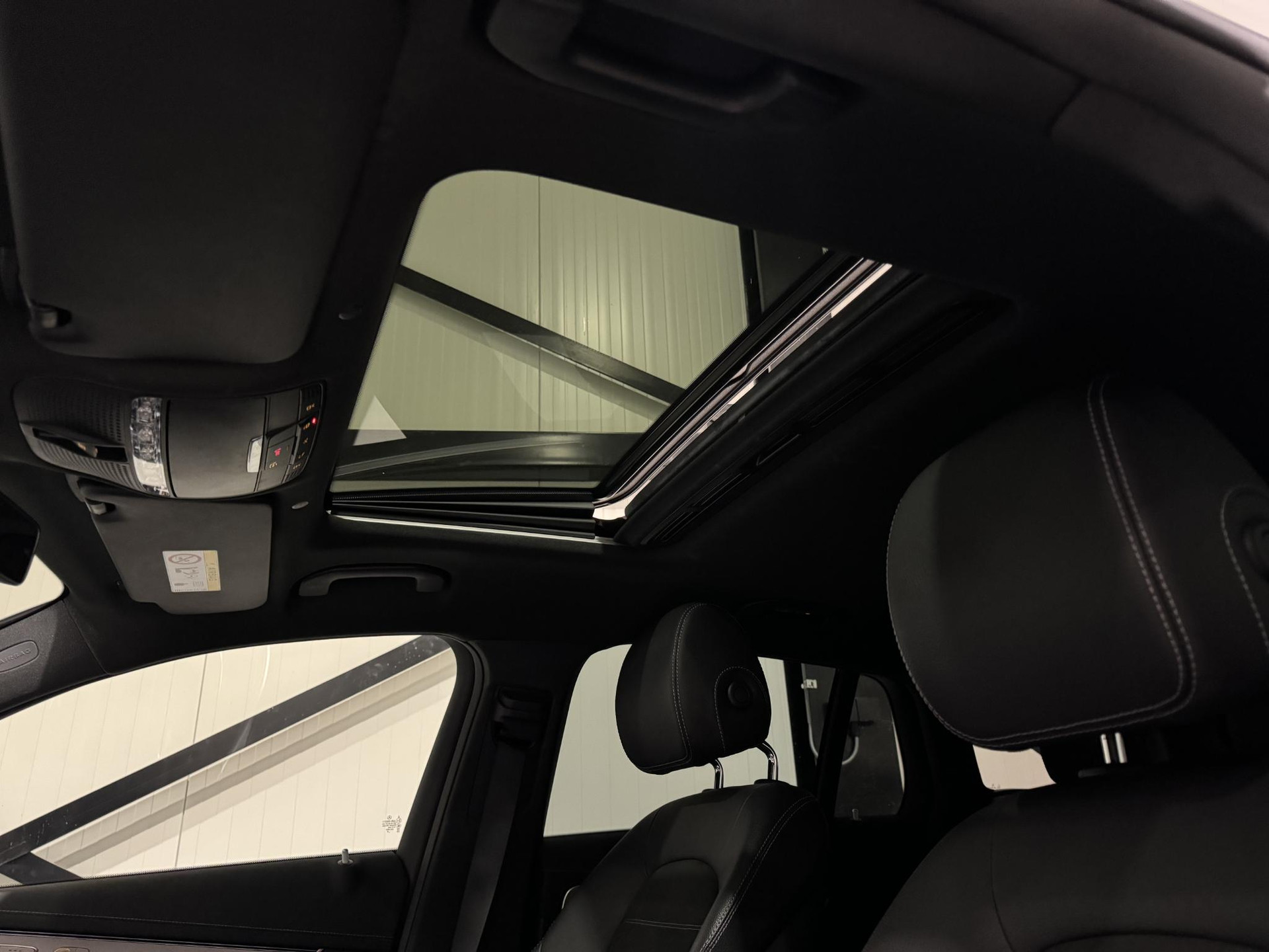 Mercedes-Benz EQC 400 4MATIC AMG 80 kWh K990HP