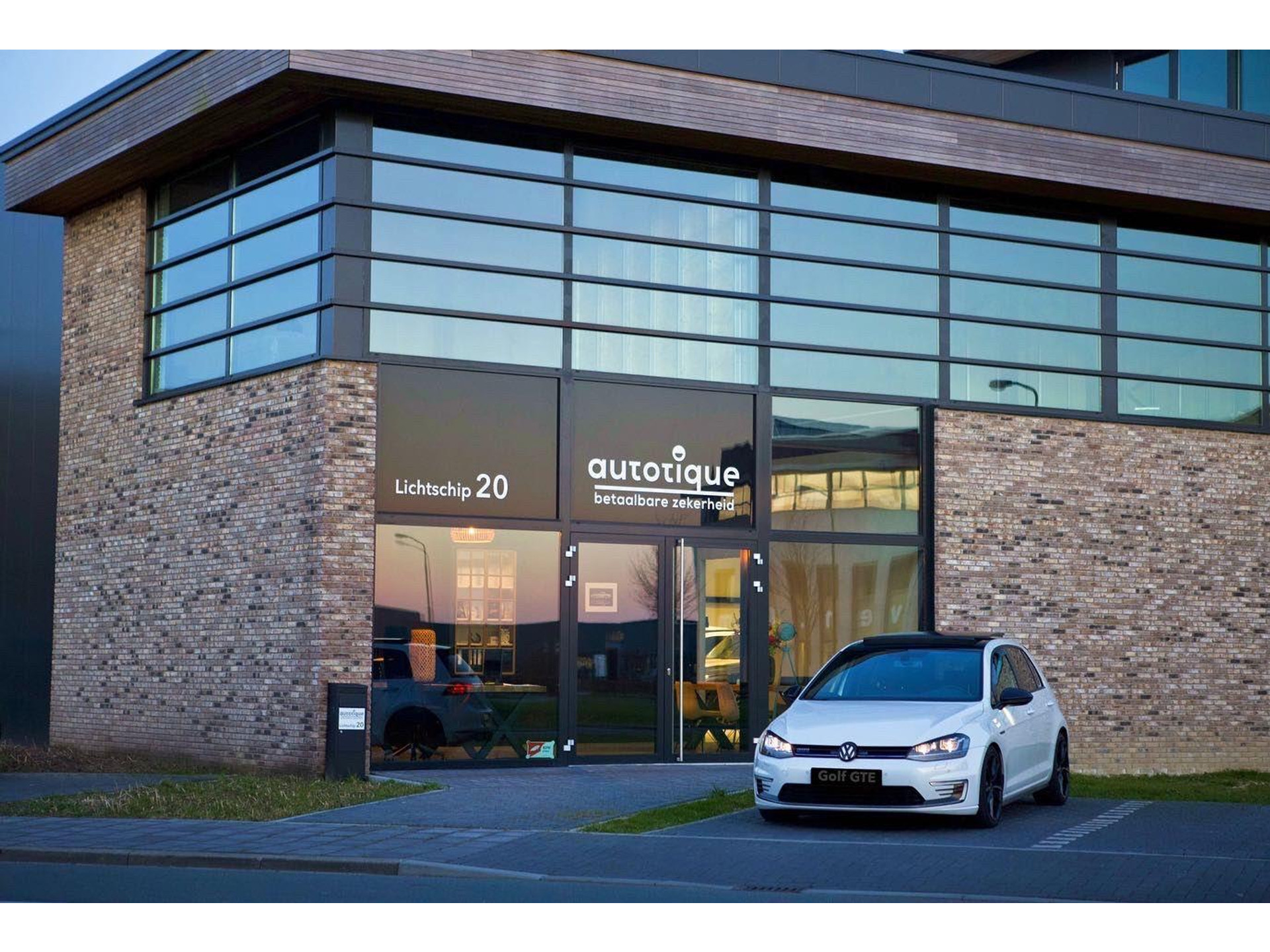 Volvo XC40 1.5 T5 Recharge Inscription JTZ40S