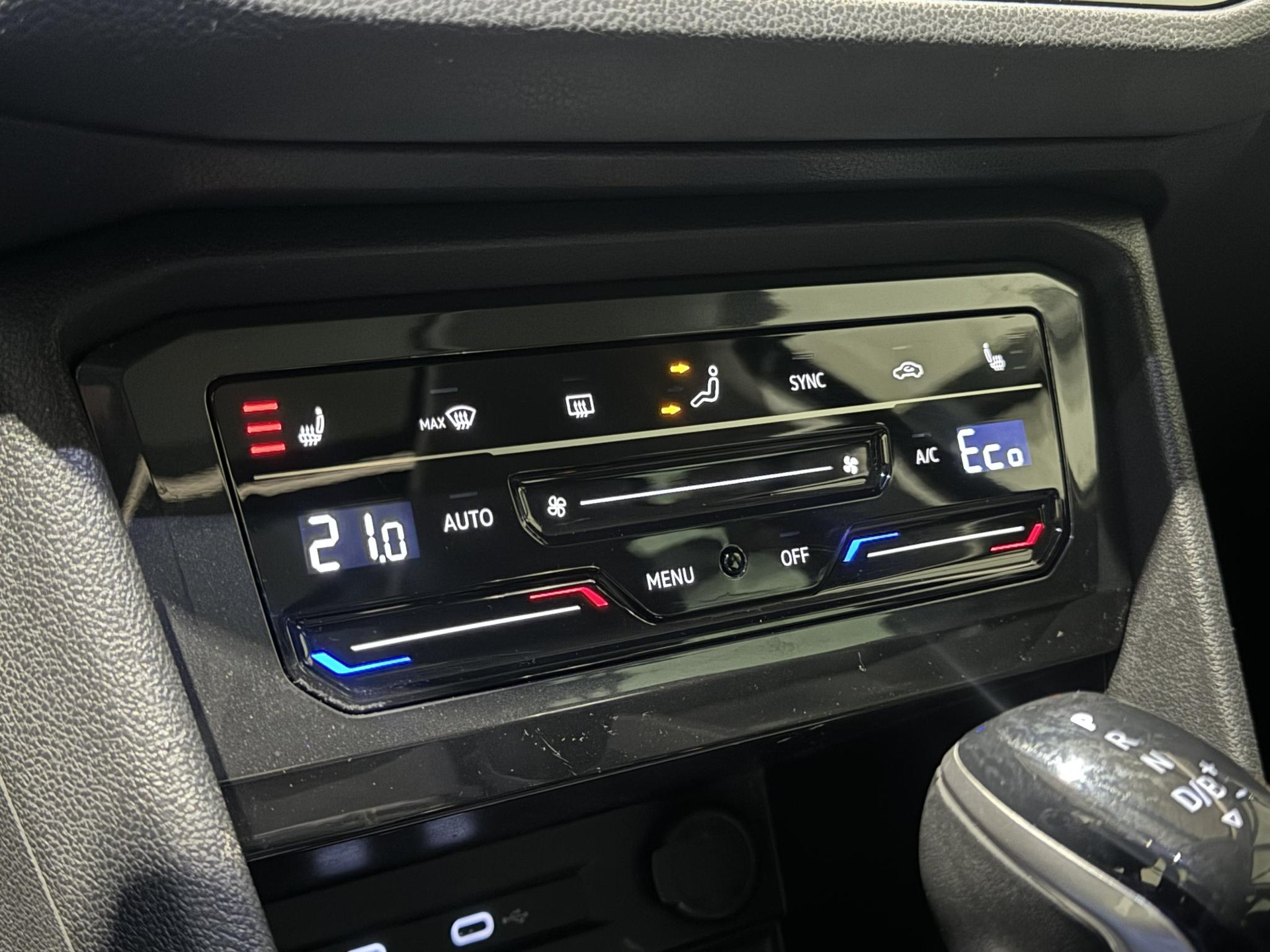 Volkswagen Tiguan 1.4 TSI eHybrid Elegance JVG76G