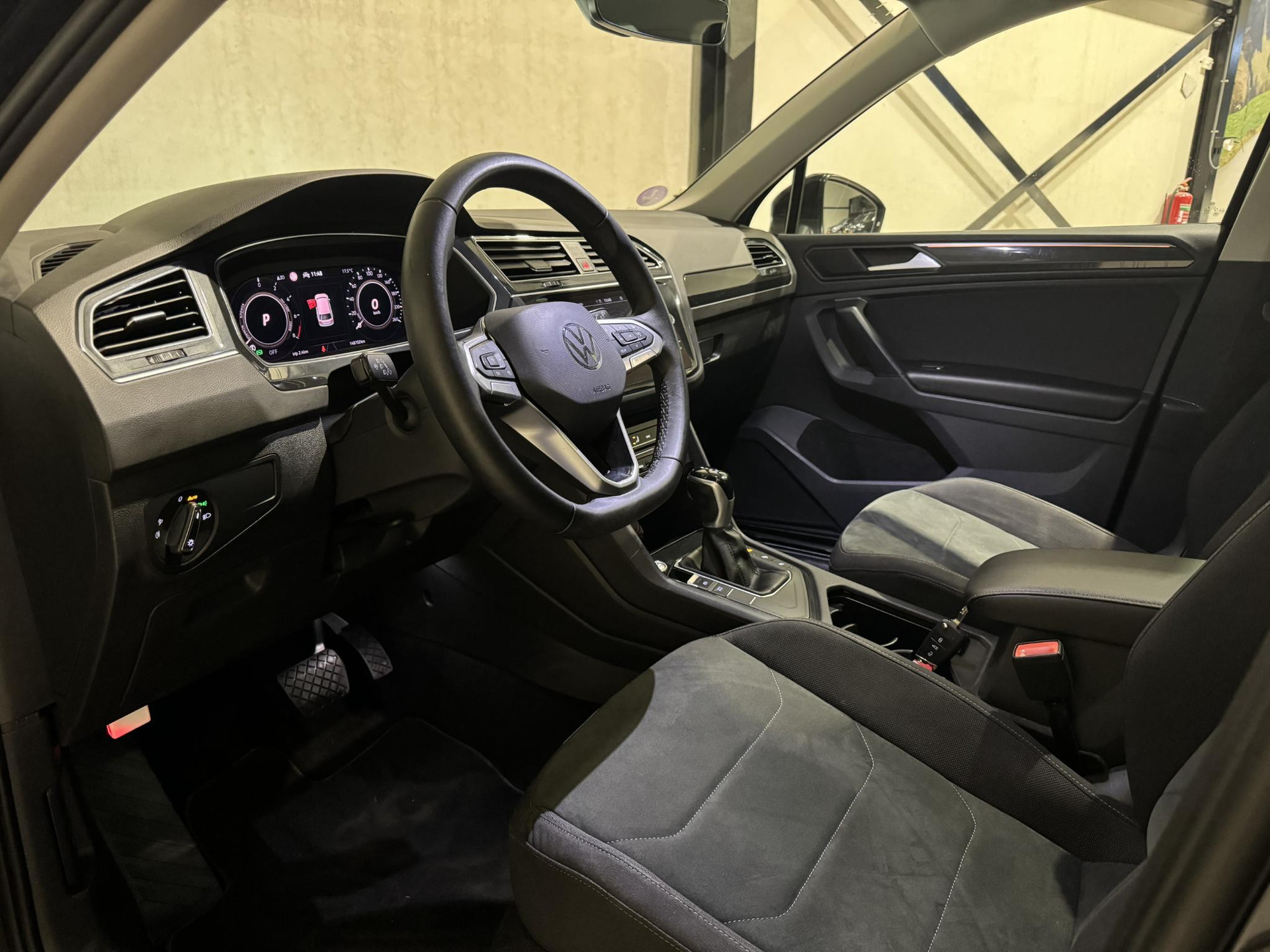 Volkswagen Tiguan 1.4 TSI eHybrid Elegance JVG76G