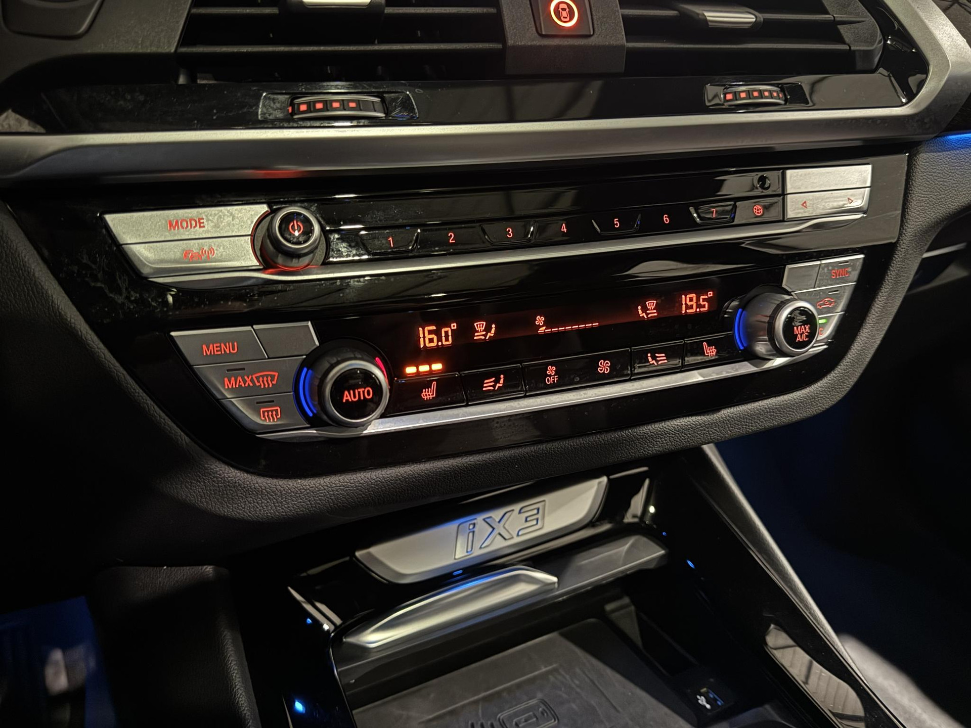 BMW iX3 Executive 80 kWh JVV81P