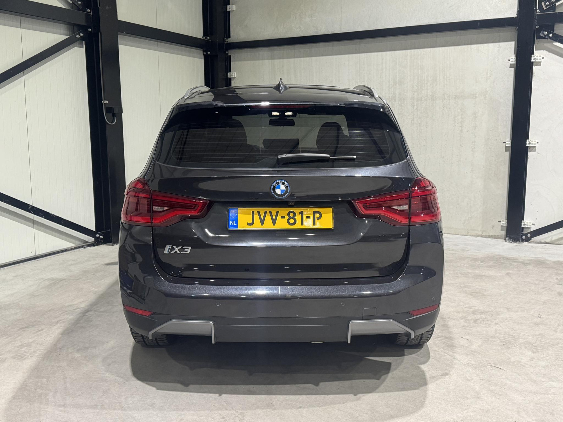 BMW iX3 Executive 80 kWh JVV81P