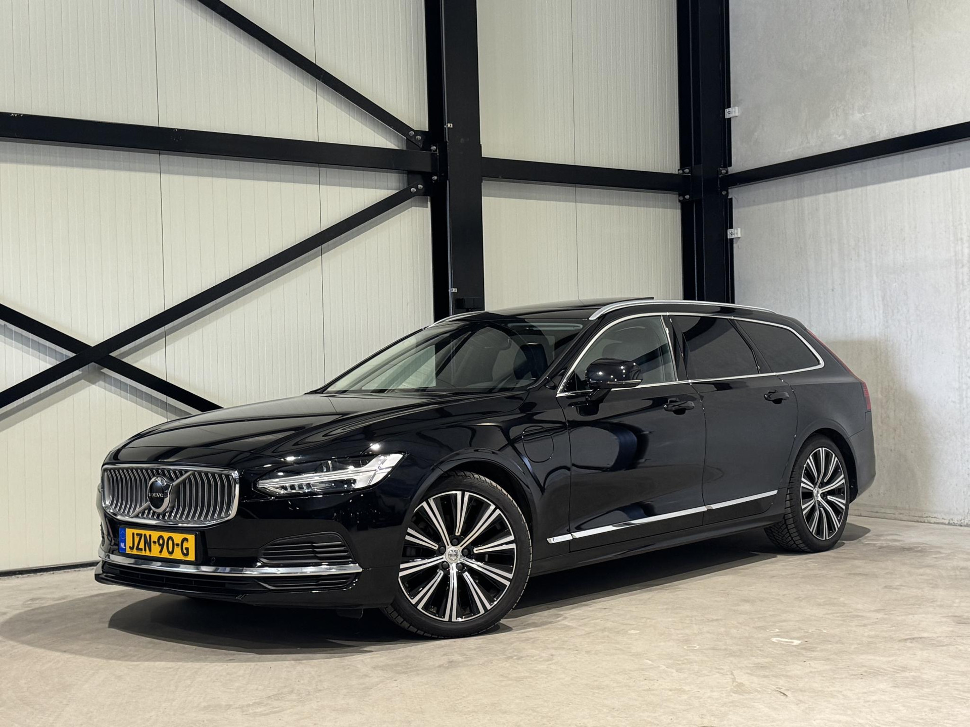 Volvo V90 2.0 T6 AWD Inscription JZN90G