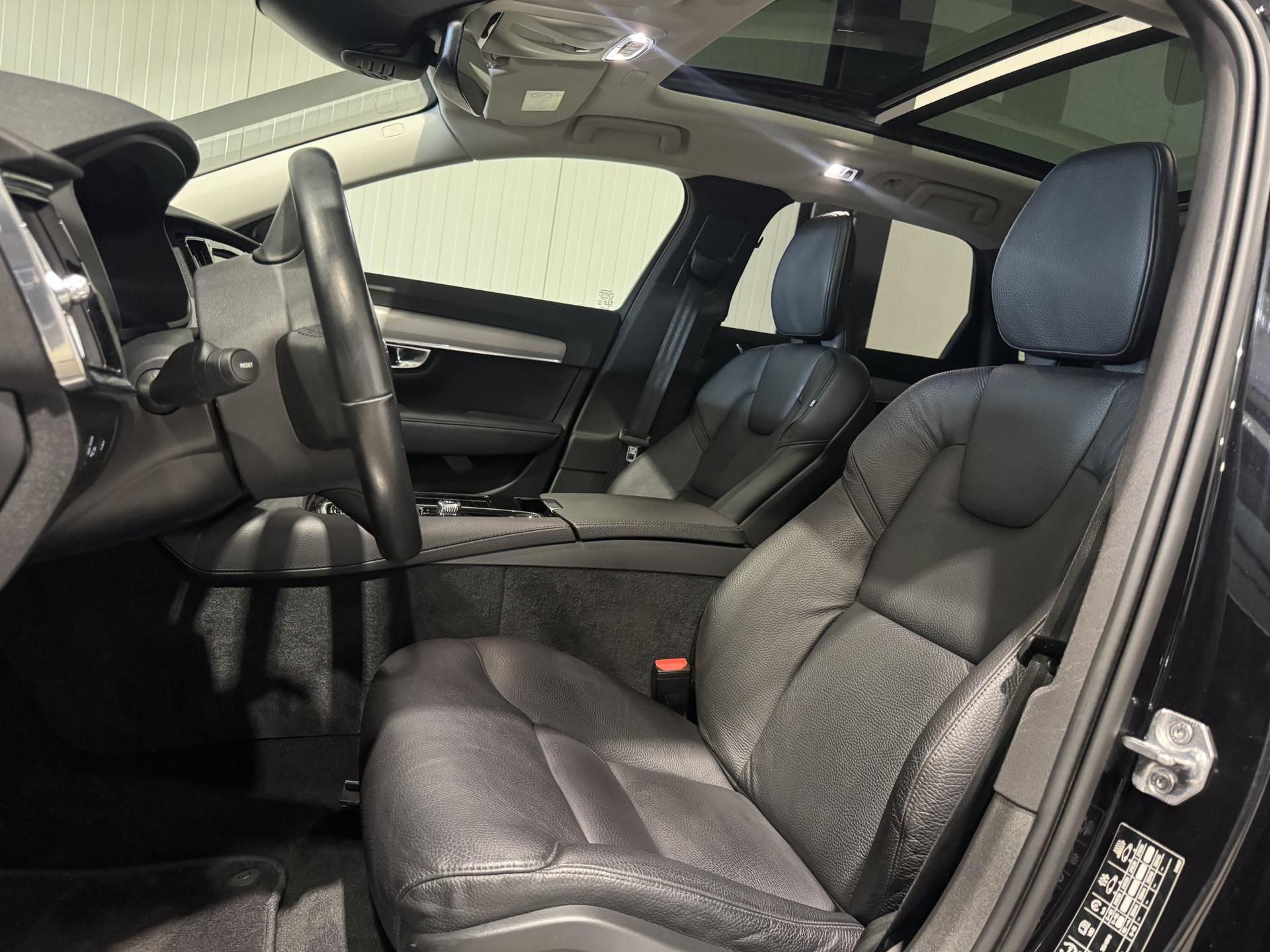 Volvo V90 2.0 T6 AWD Inscription JZN90G