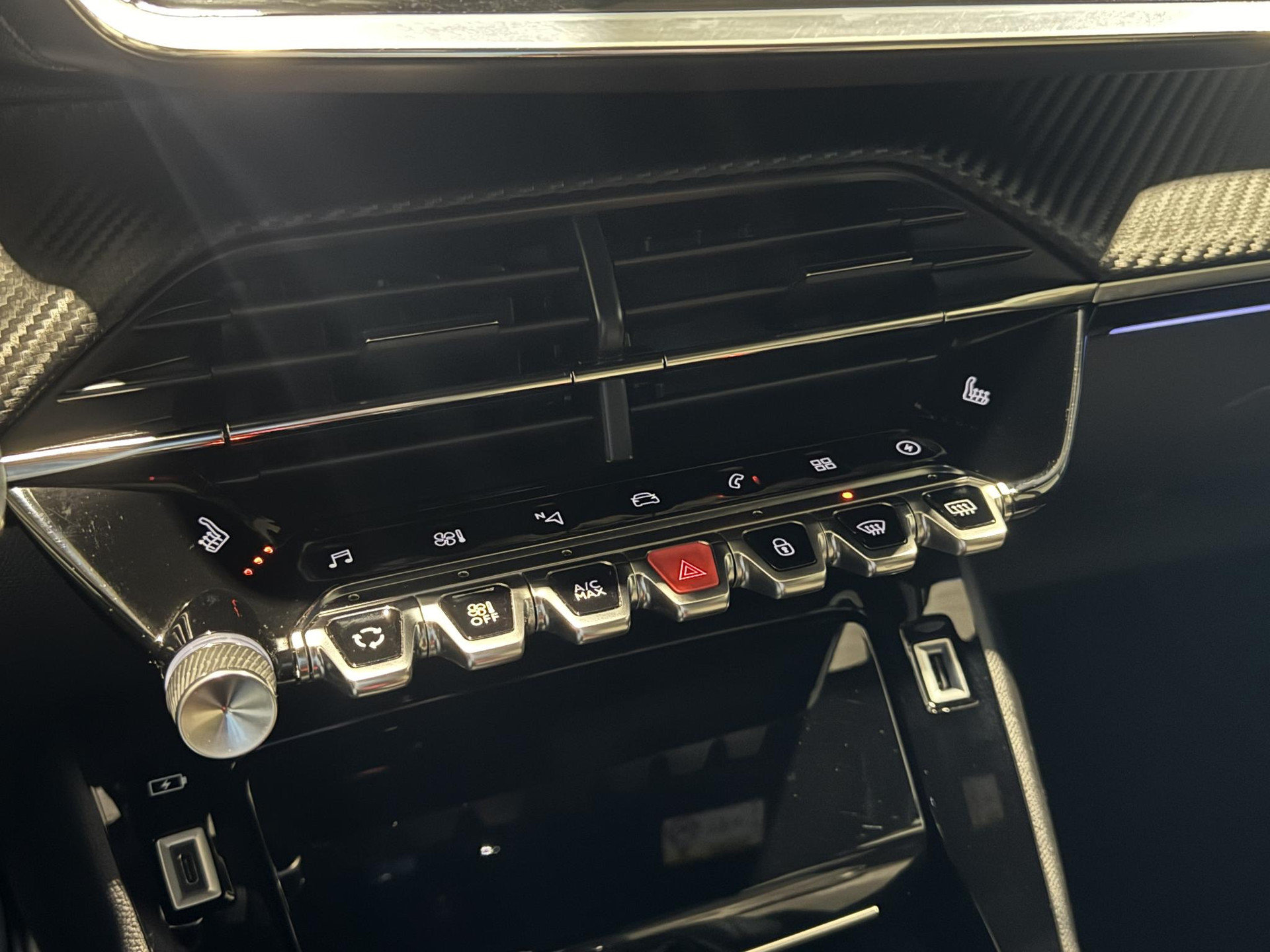 Peugeot e-2008 EV GT Pack 50 kWh P533PL