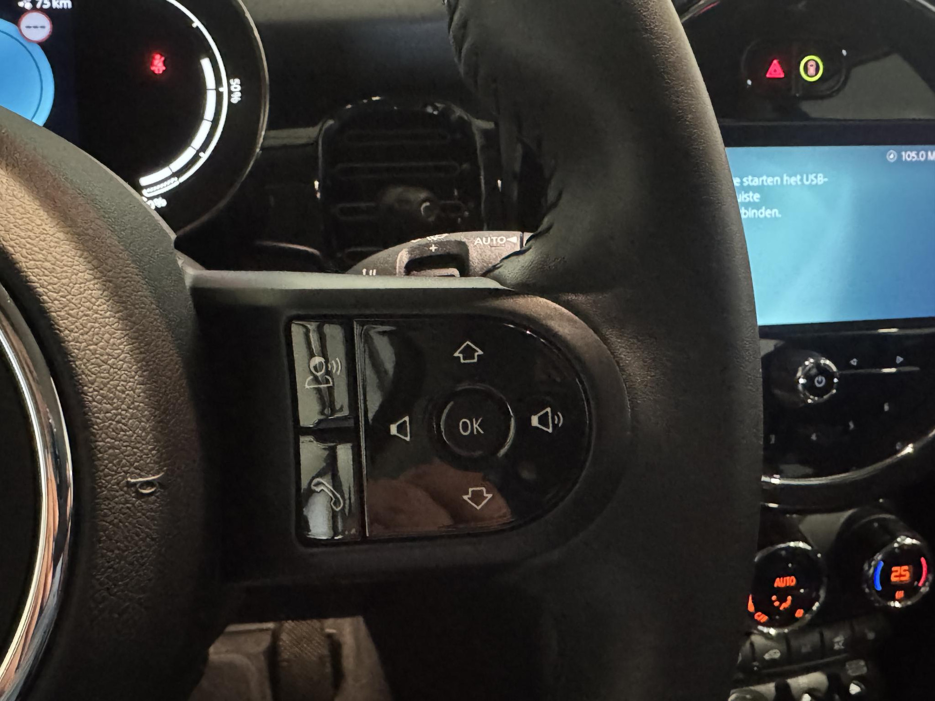 MINI Mini Electric Cooper SE 33 kWh JZS66K