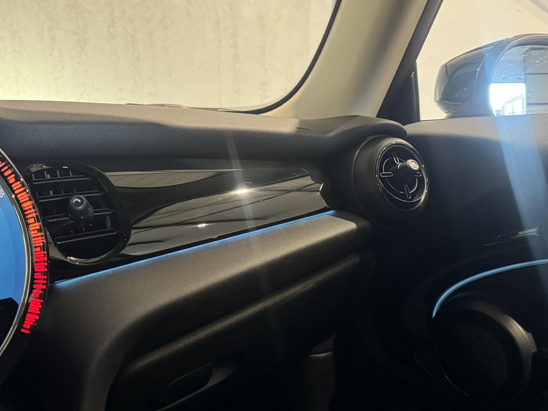 MINI Mini Electric Cooper SE 33 kWh JZS66K