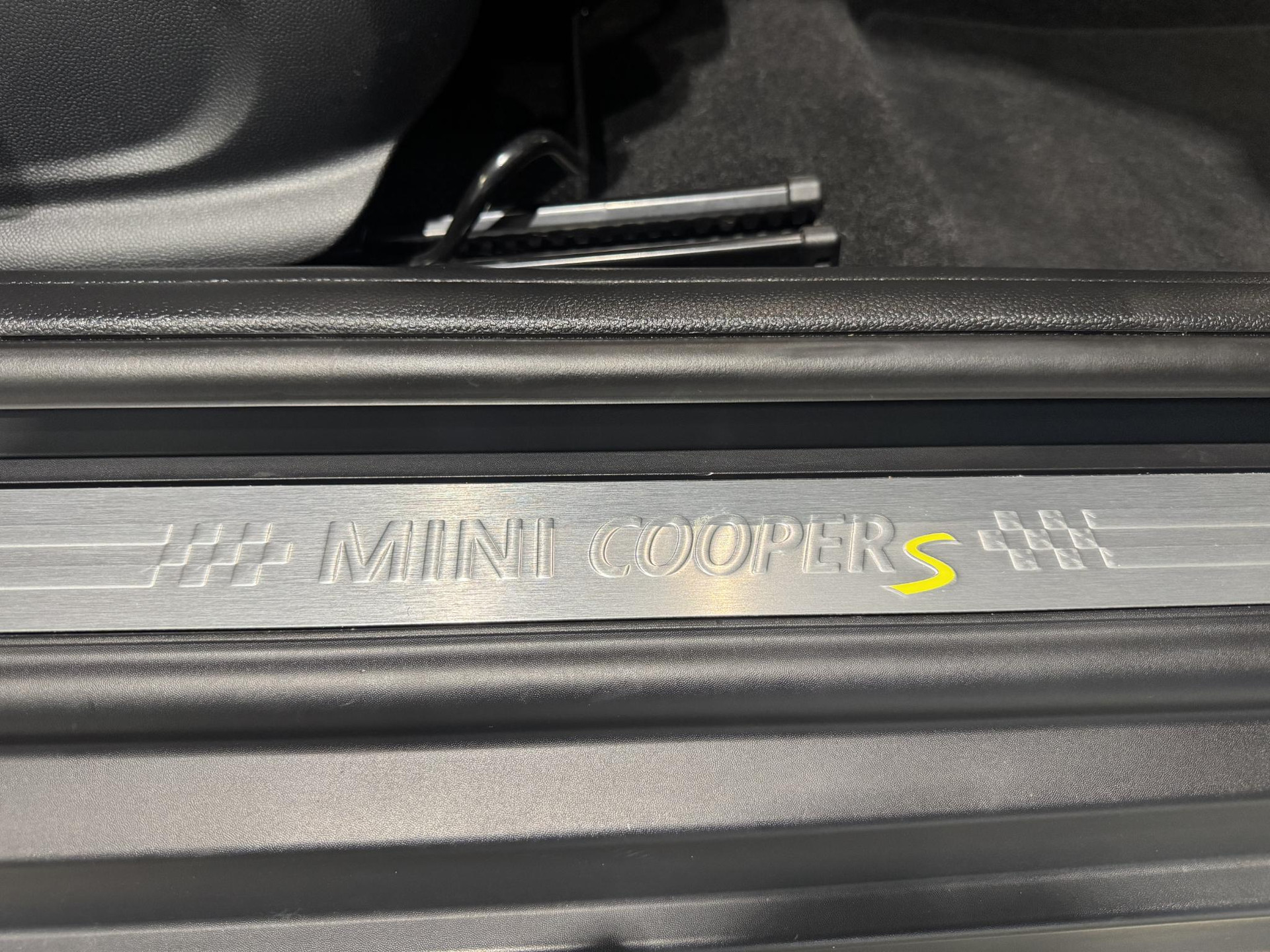 MINI Mini Electric Cooper SE 33 kWh JZS66K