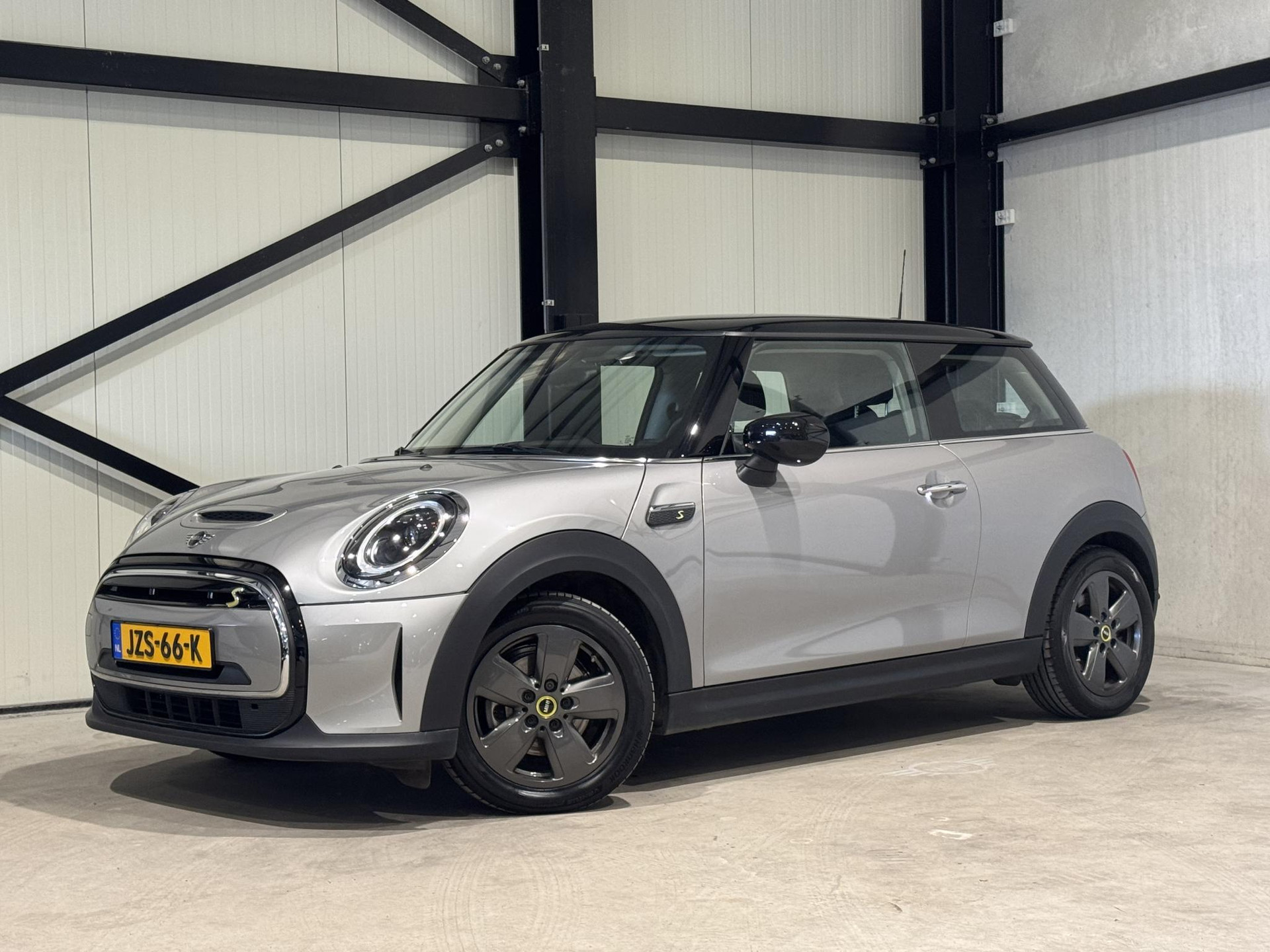 MINI Mini Electric Cooper SE 33 kWh JZS66K