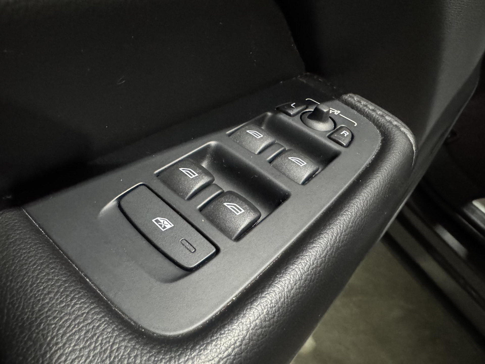 Volvo XC60 2.0 Recharge T6 AWD Inscription Expr. JZV92F