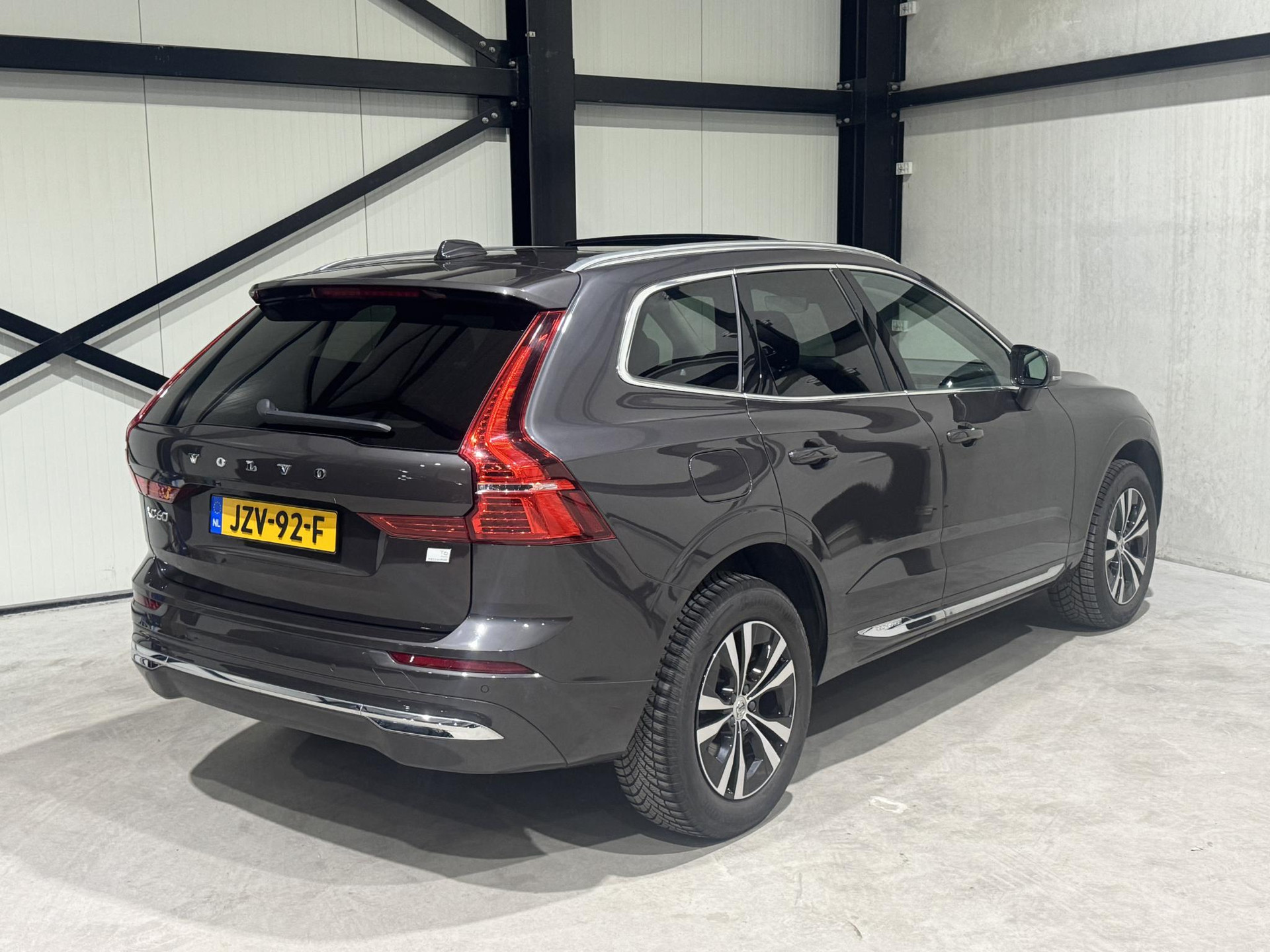 Volvo XC60 2.0 Recharge T6 AWD Inscription Expr. JZV92F