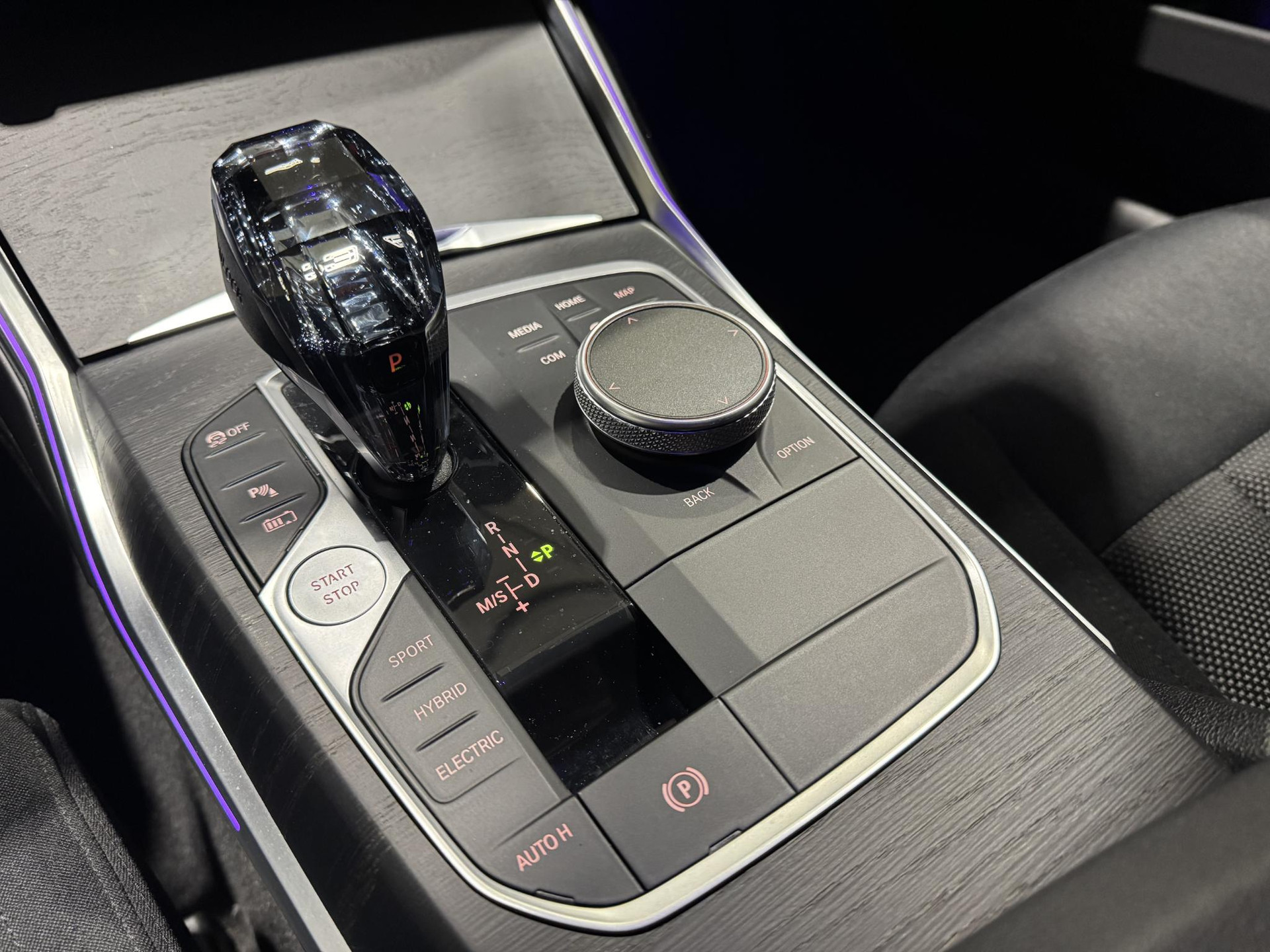 BMW 3-serie 330e eDrive Advantage GFV61P