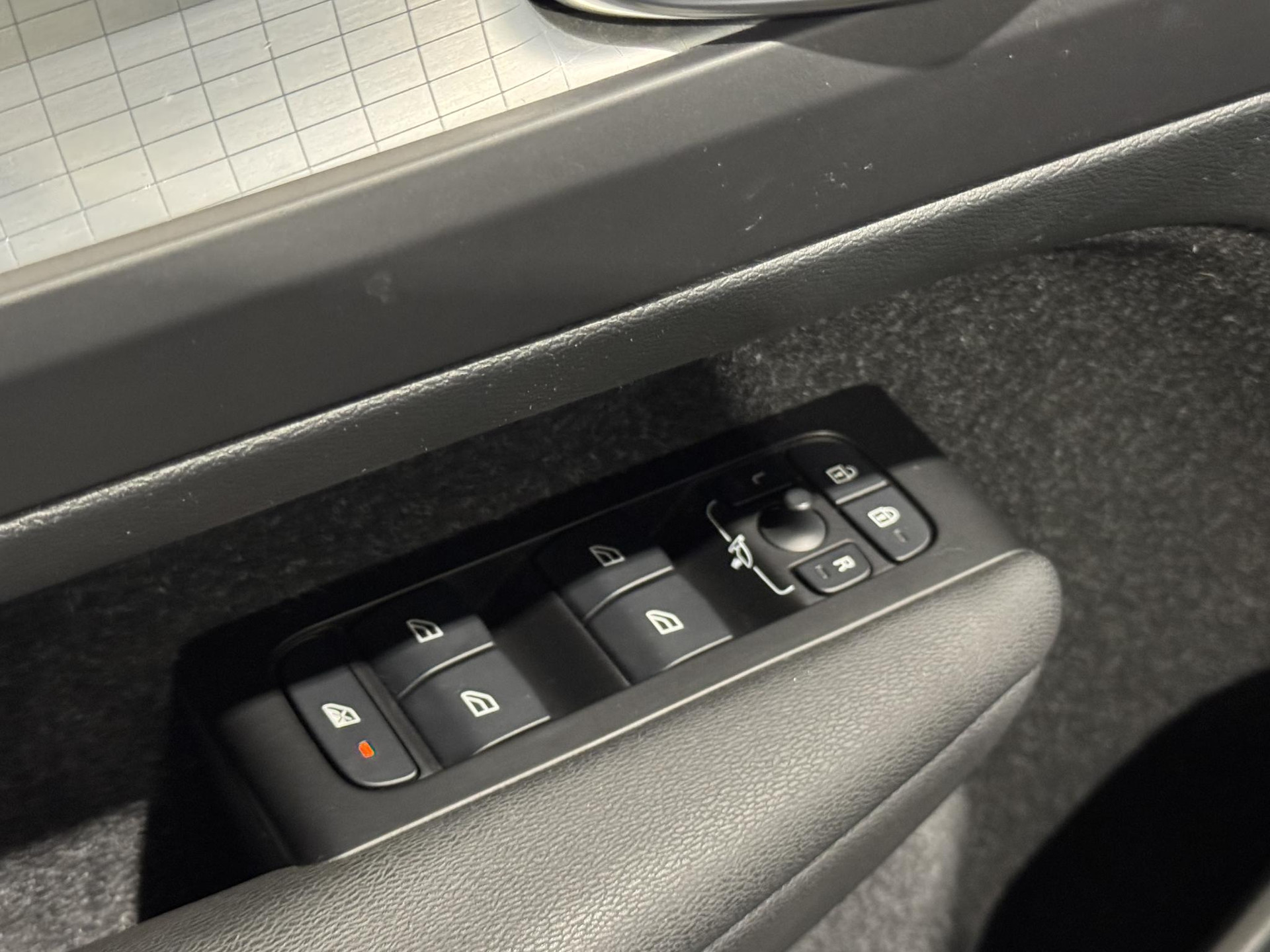 Volvo XC40 1.5 T4 Recharge Inscription Expression KDF32N