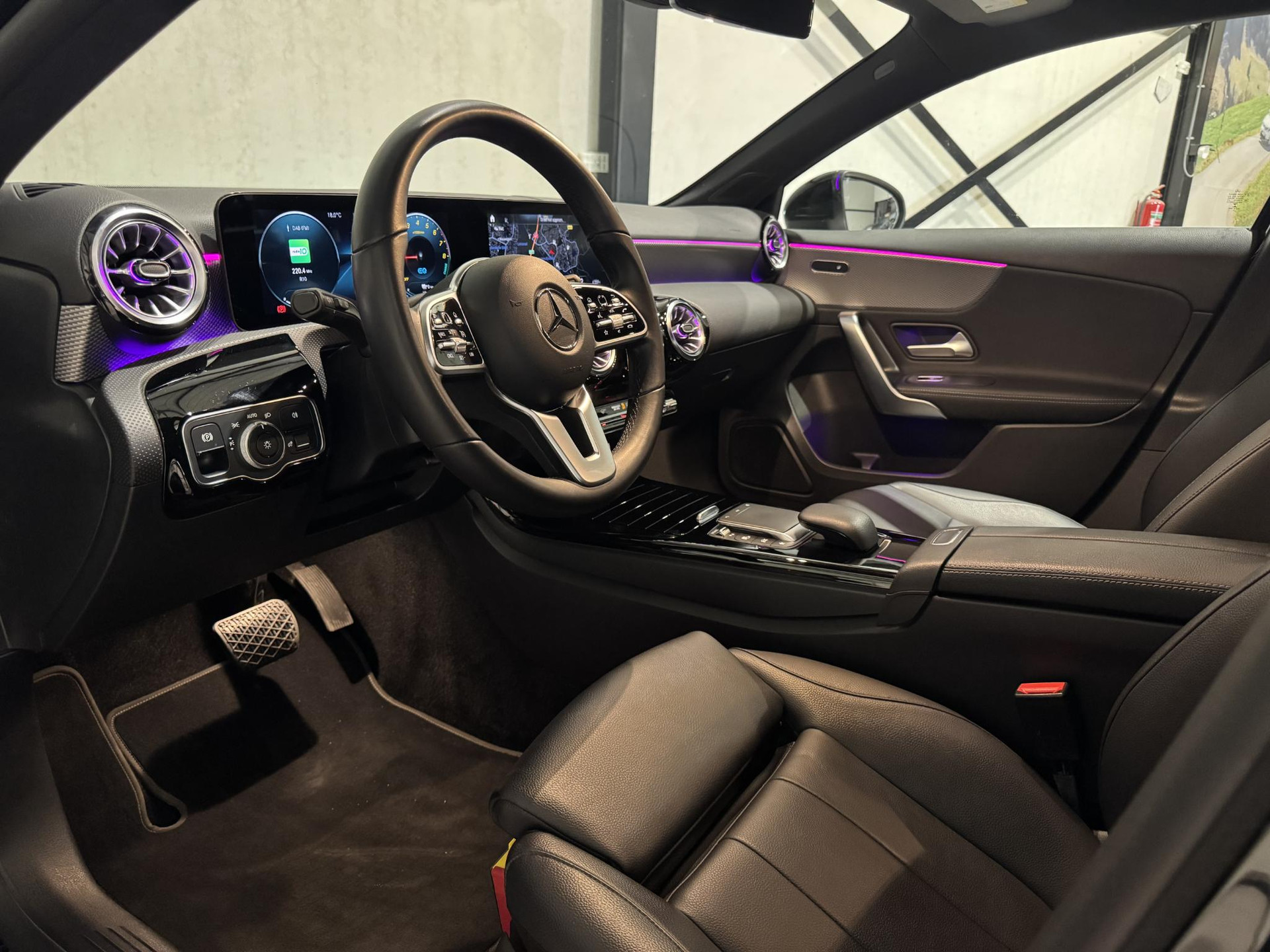 Mercedes-Benz A-Klasse 250 e Business KDF38N