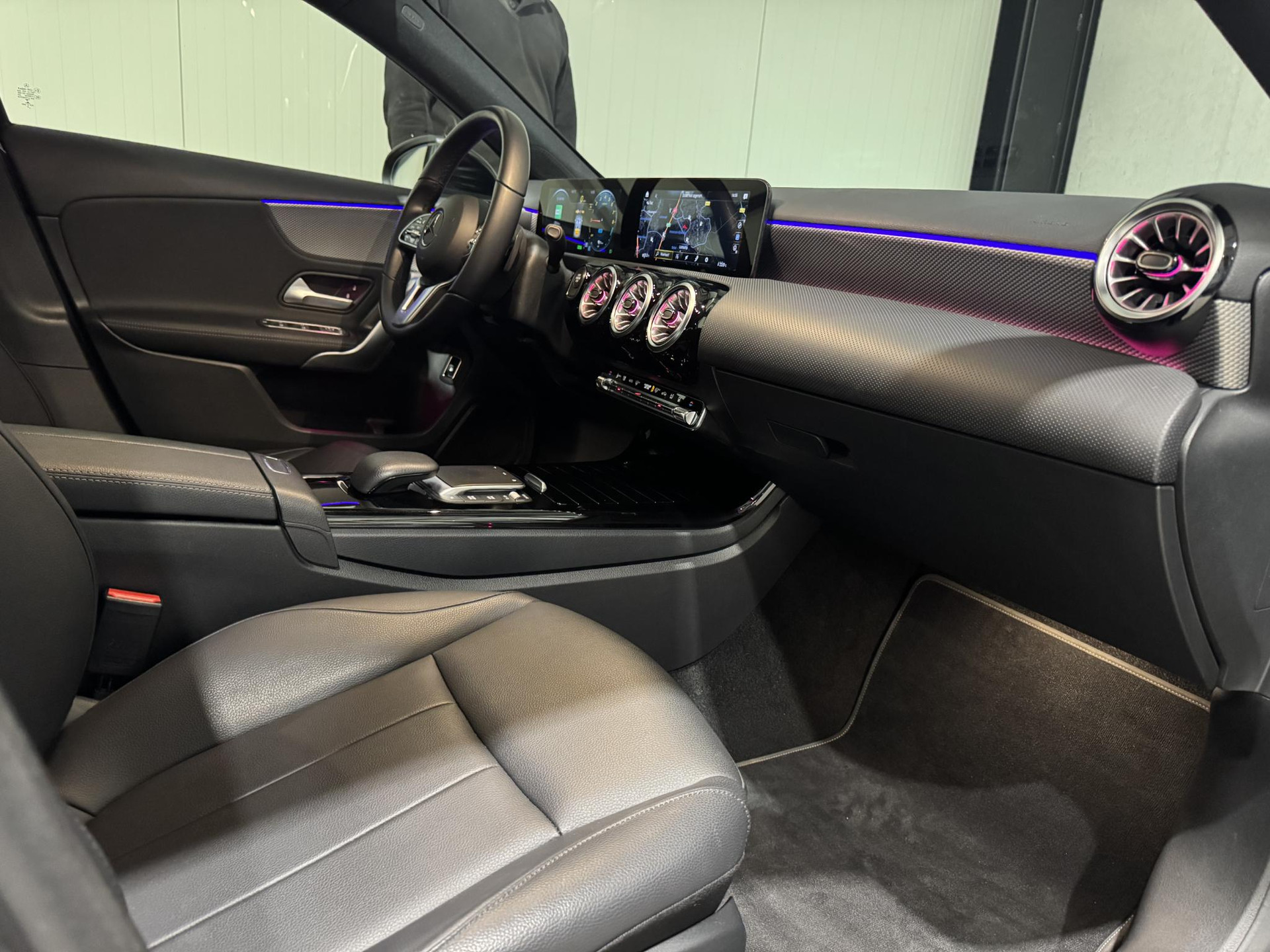 Mercedes-Benz A-Klasse 250 e Business KDF38N