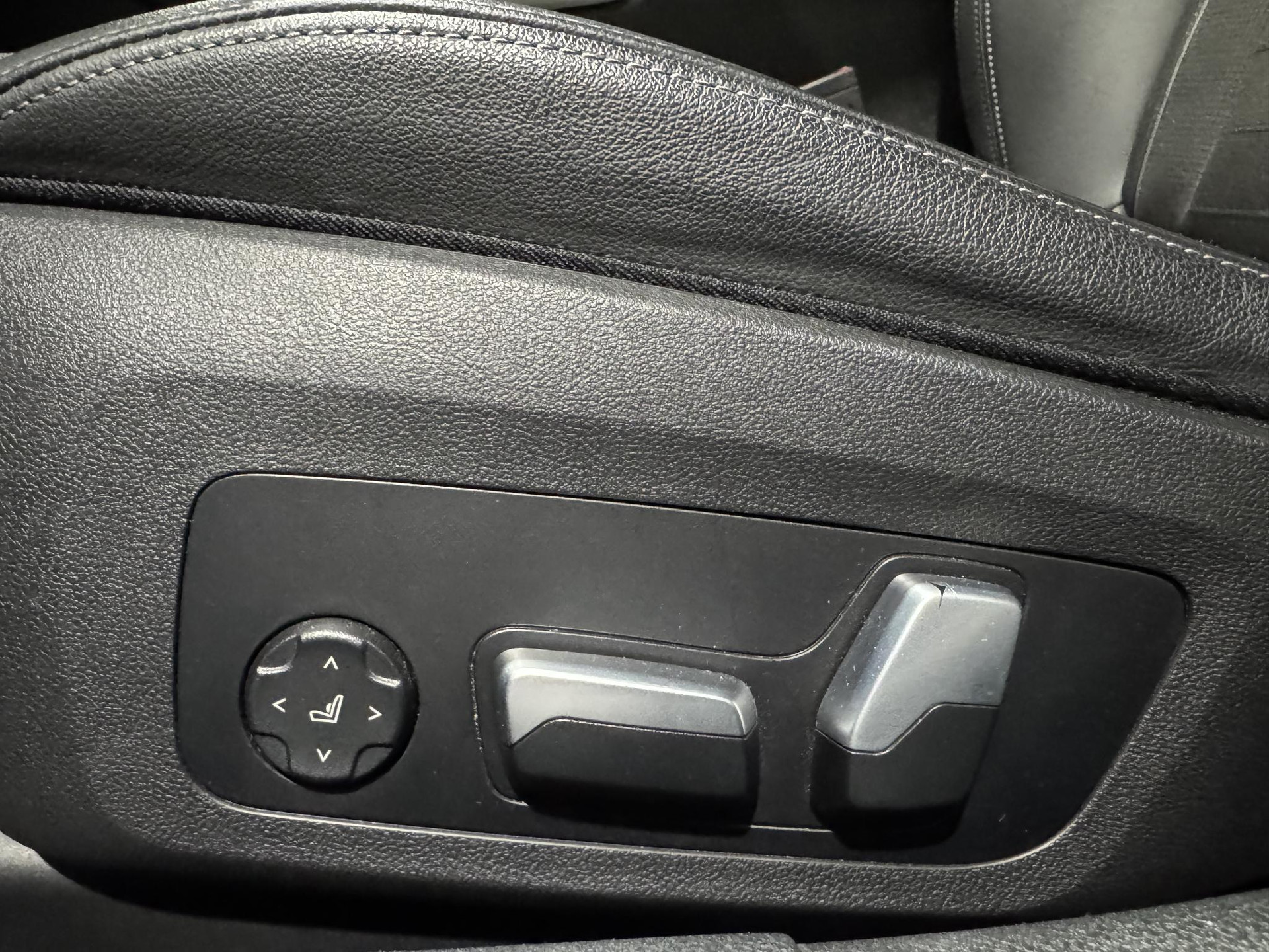 BMW 3 Serie Touring 320e xDrive Business KGD38P