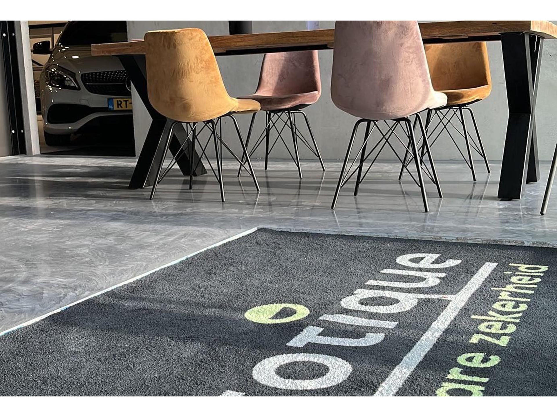 Mercedes-Benz A-Klasse 250 e AMG KGH28S