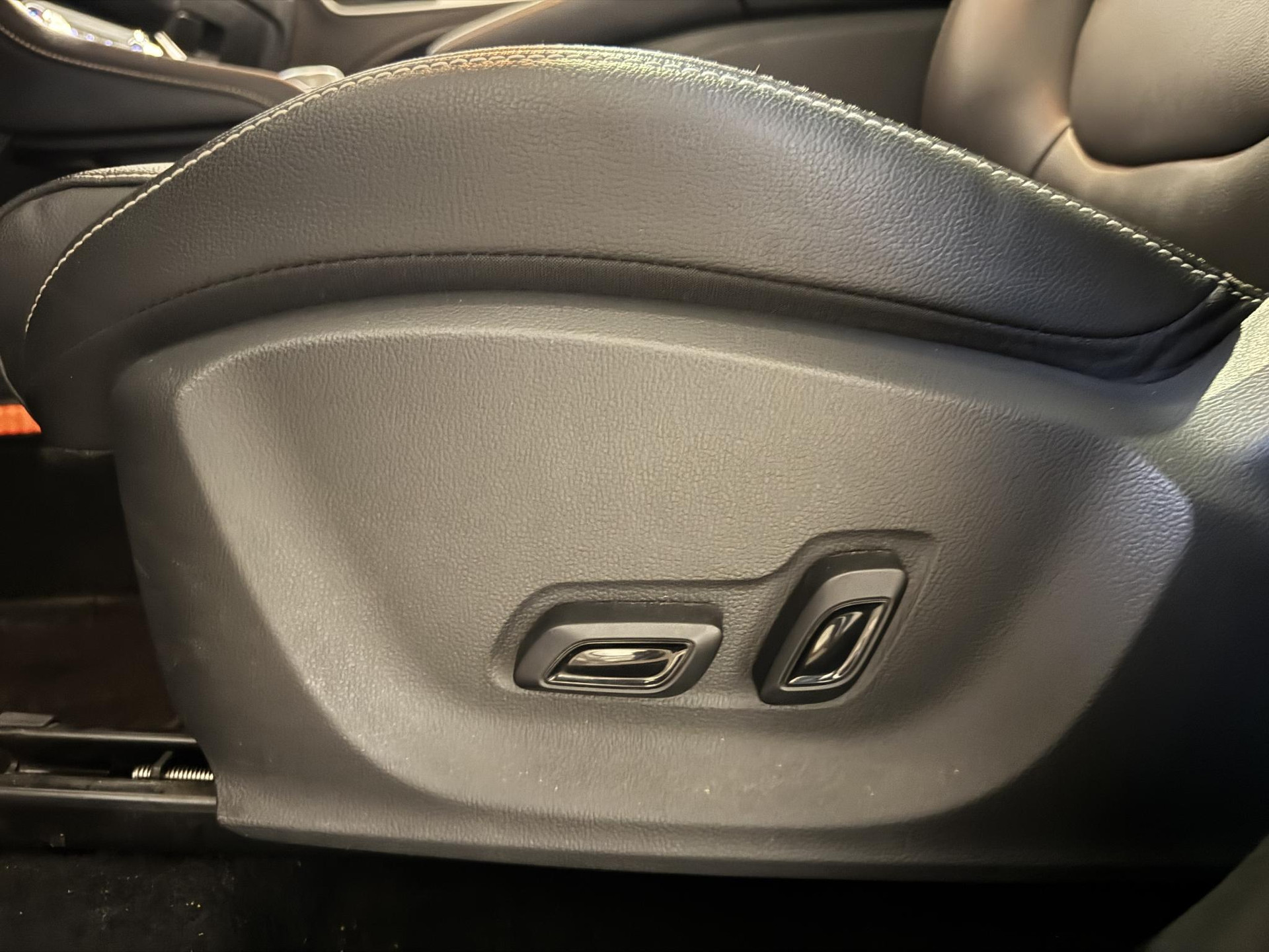 MG Mg Zs EV Luxury 45 kWh J319DX
