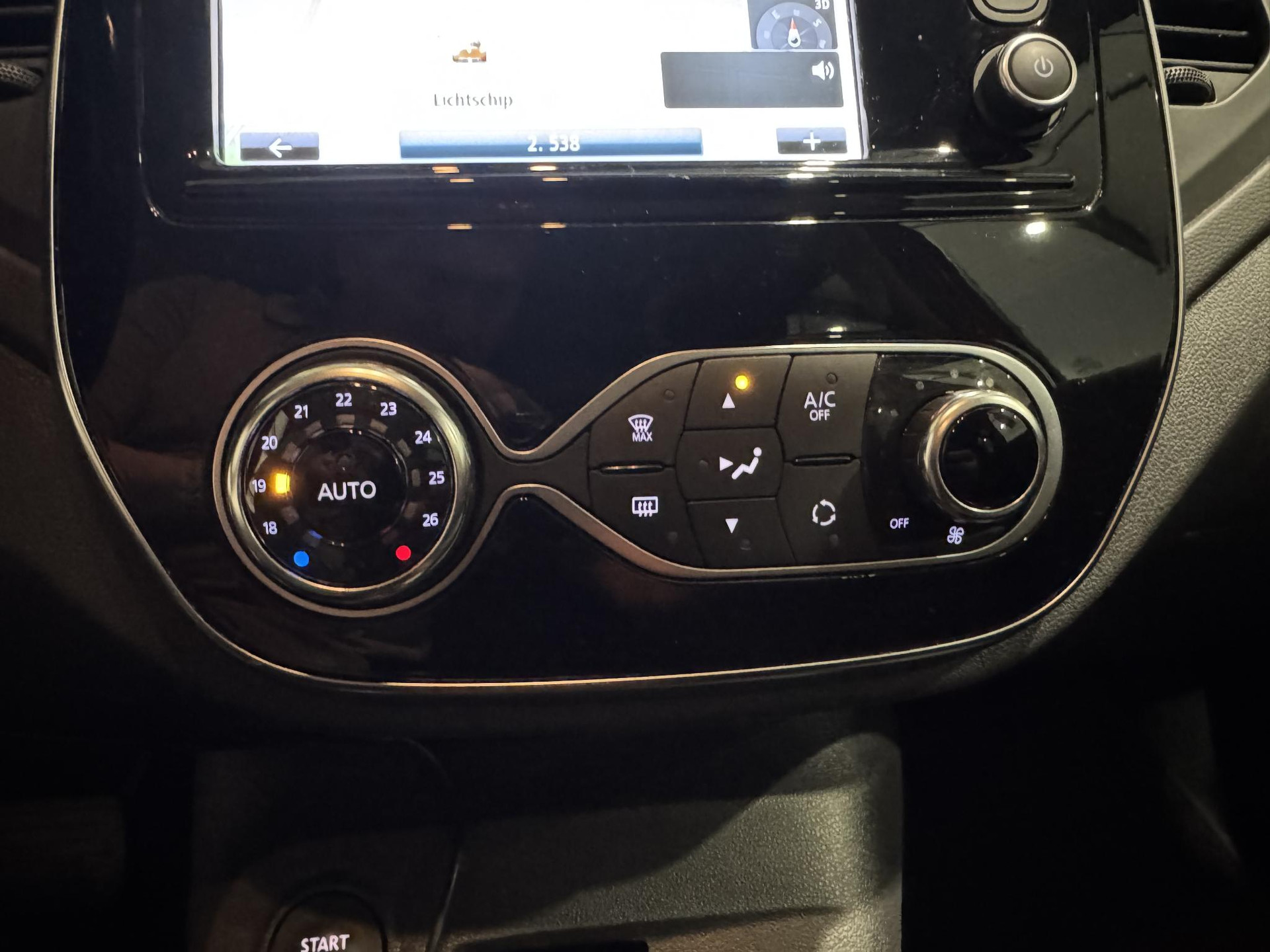 Renault Captur 1.2 TCe Intens TB799H