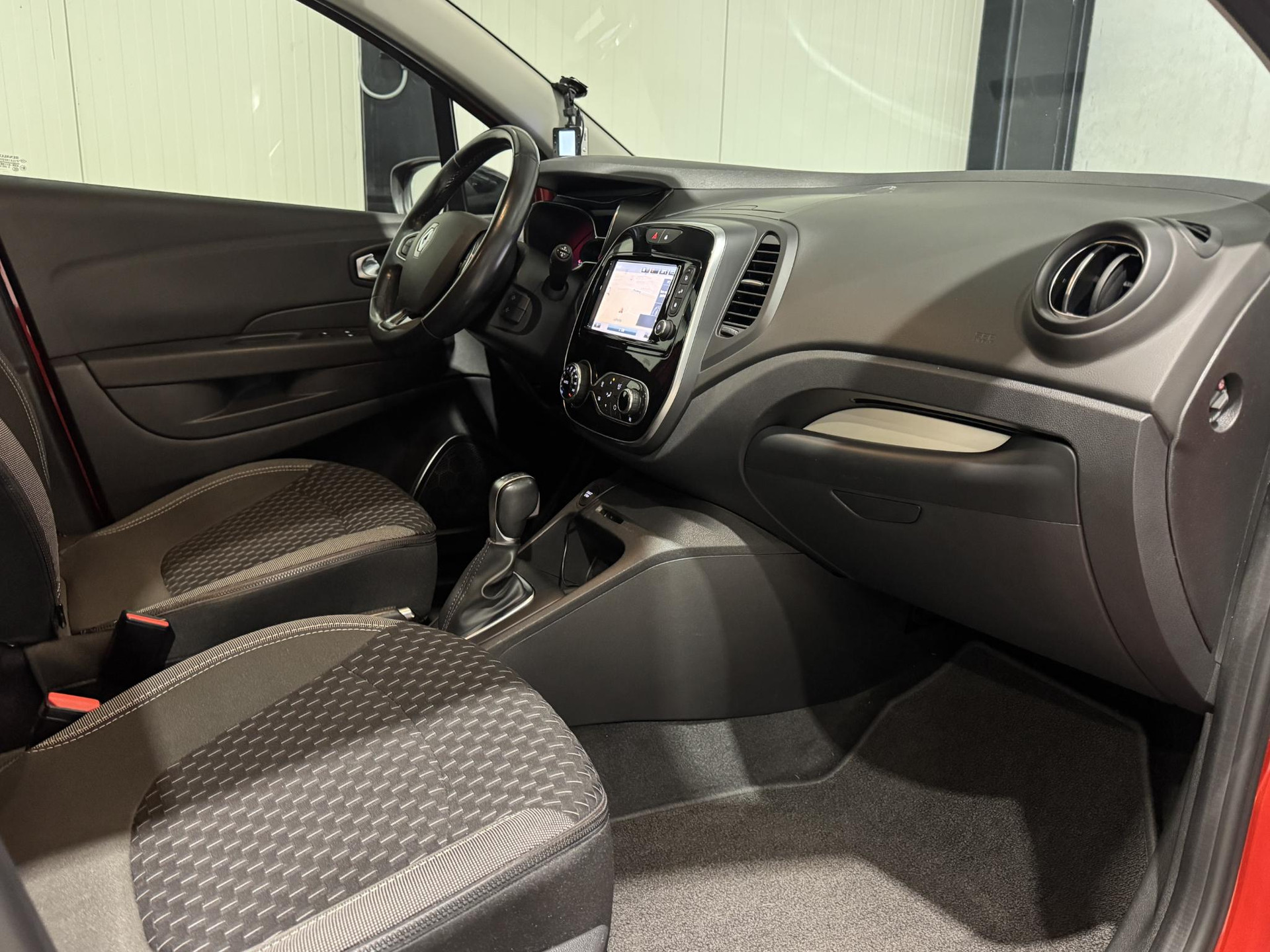 Renault Captur 1.2 TCe Intens TB799H