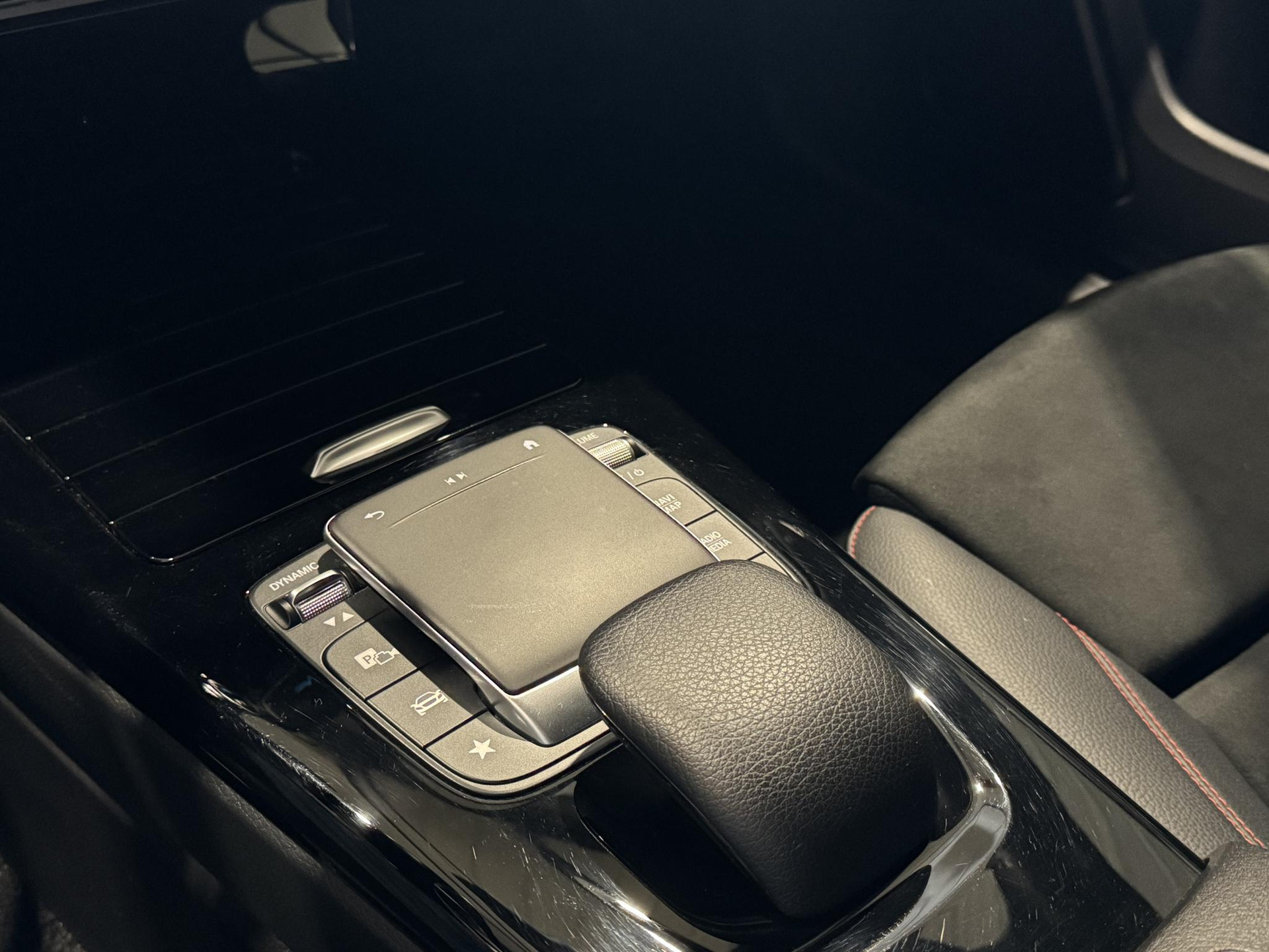 Mercedes-Benz A-Klasse 250 e AMG KKP43Z