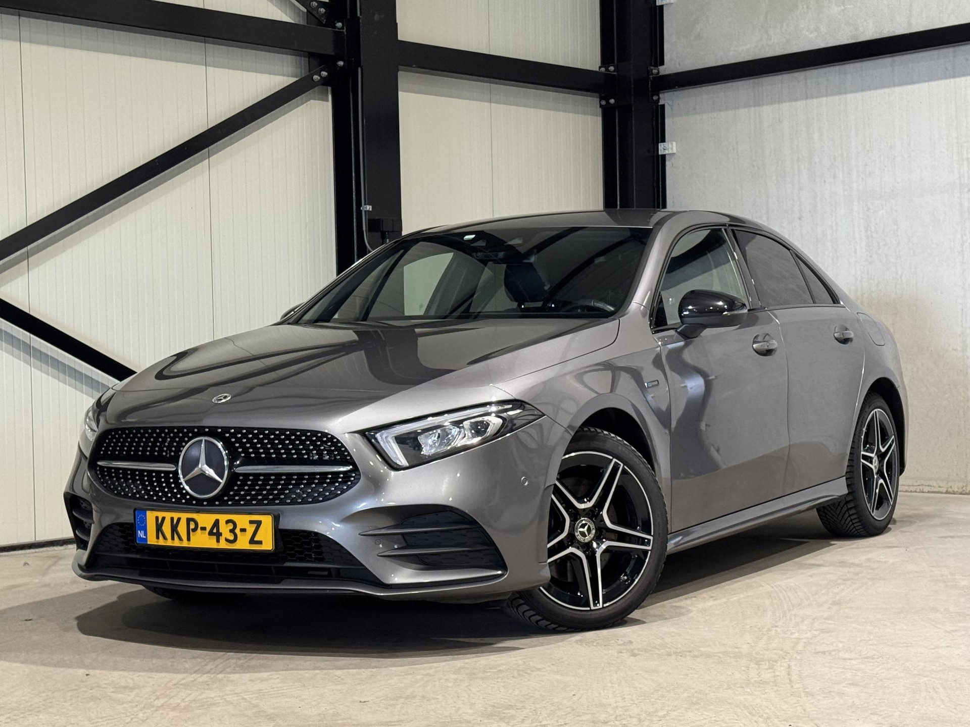 Mercedes-Benz A-Klasse 250 e AMG KKP43Z