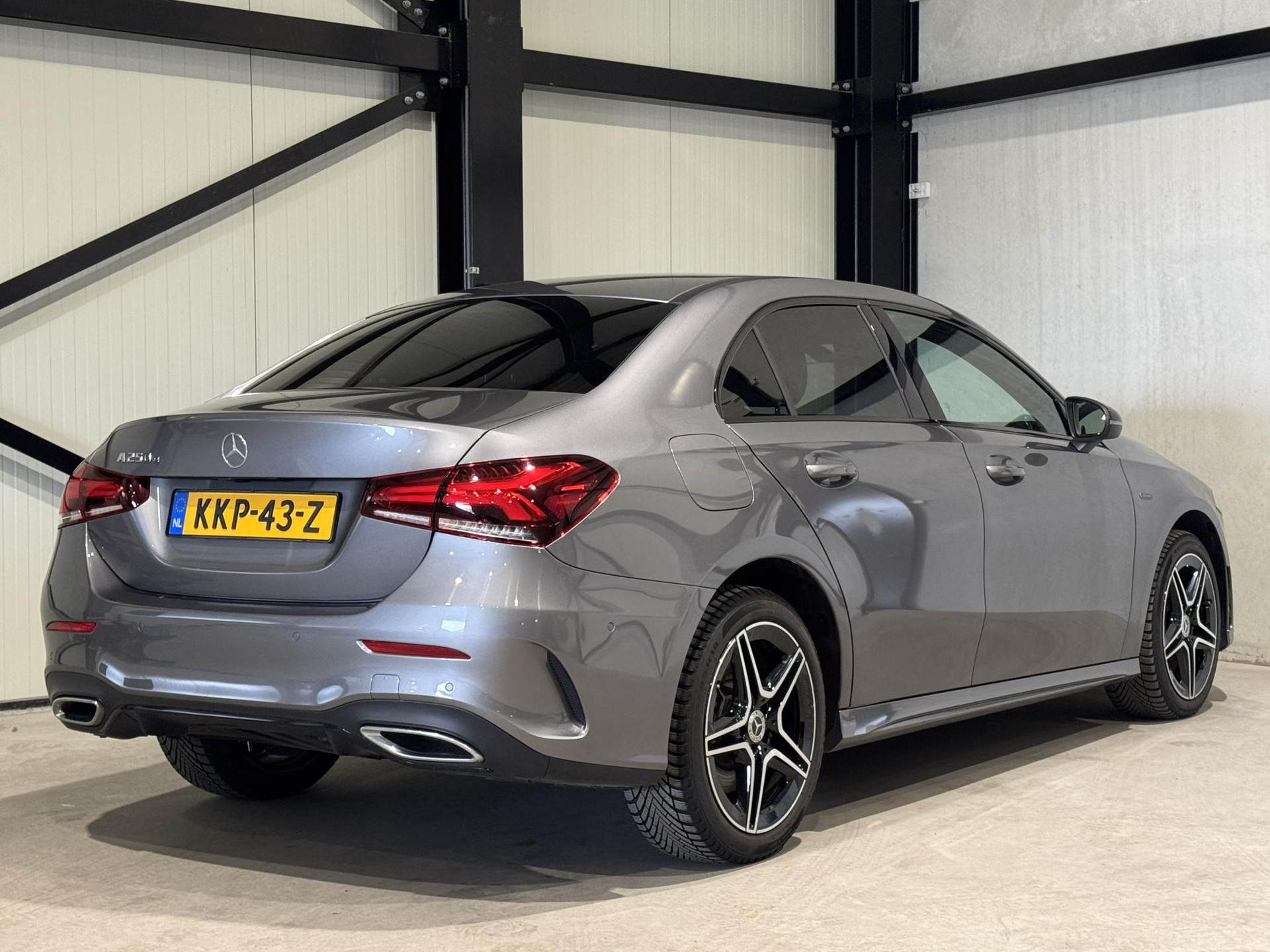 Mercedes-Benz A-Klasse 250 e AMG KKP43Z
