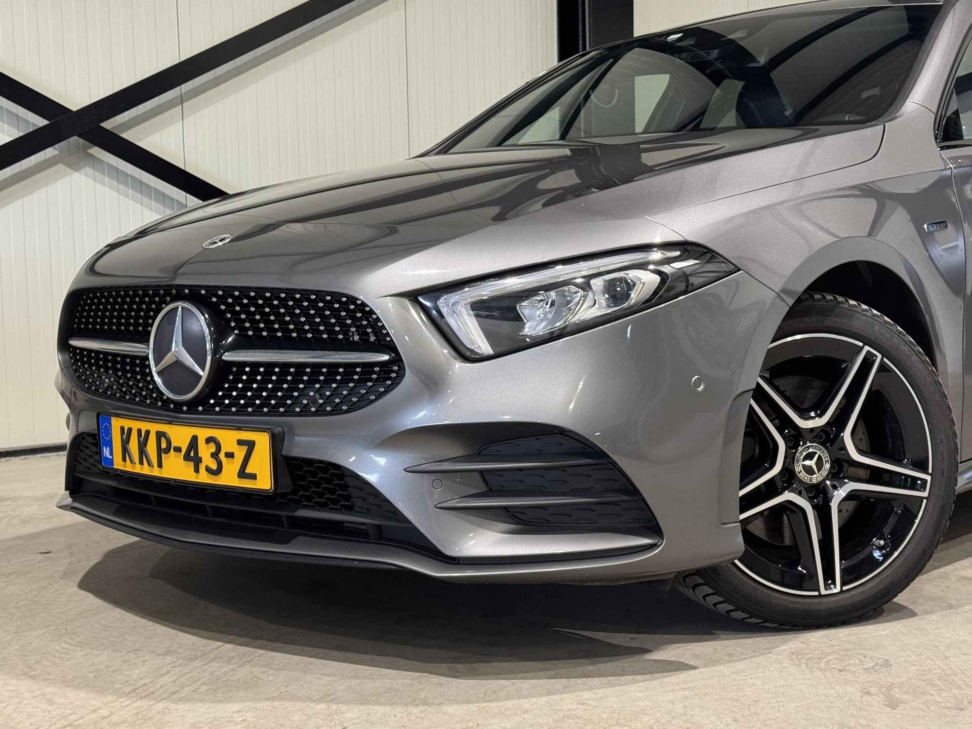 Mercedes-Benz A-Klasse 250 e AMG KKP43Z
