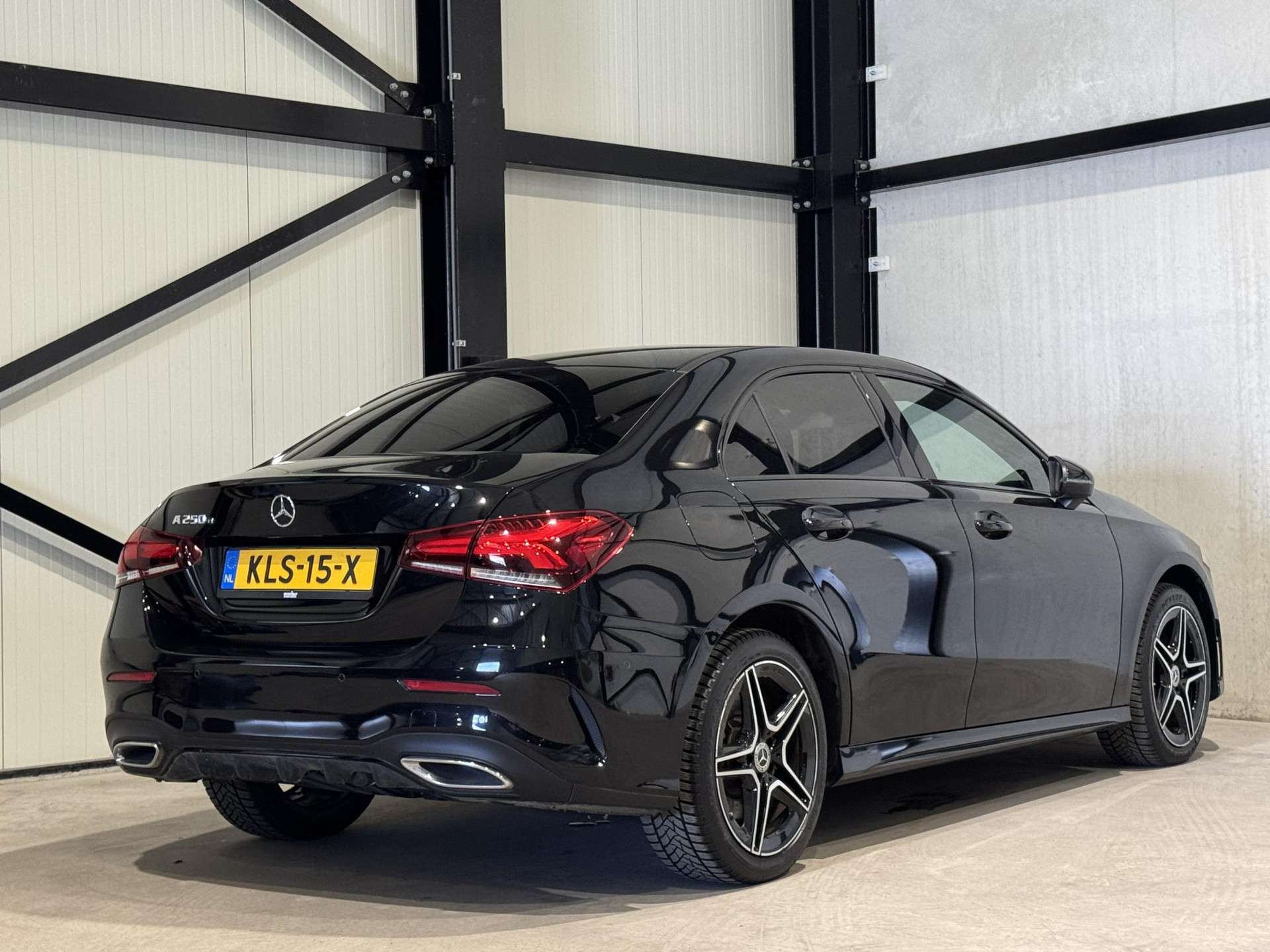 Mercedes-Benz A-Klasse 250 e AMG KLS15X