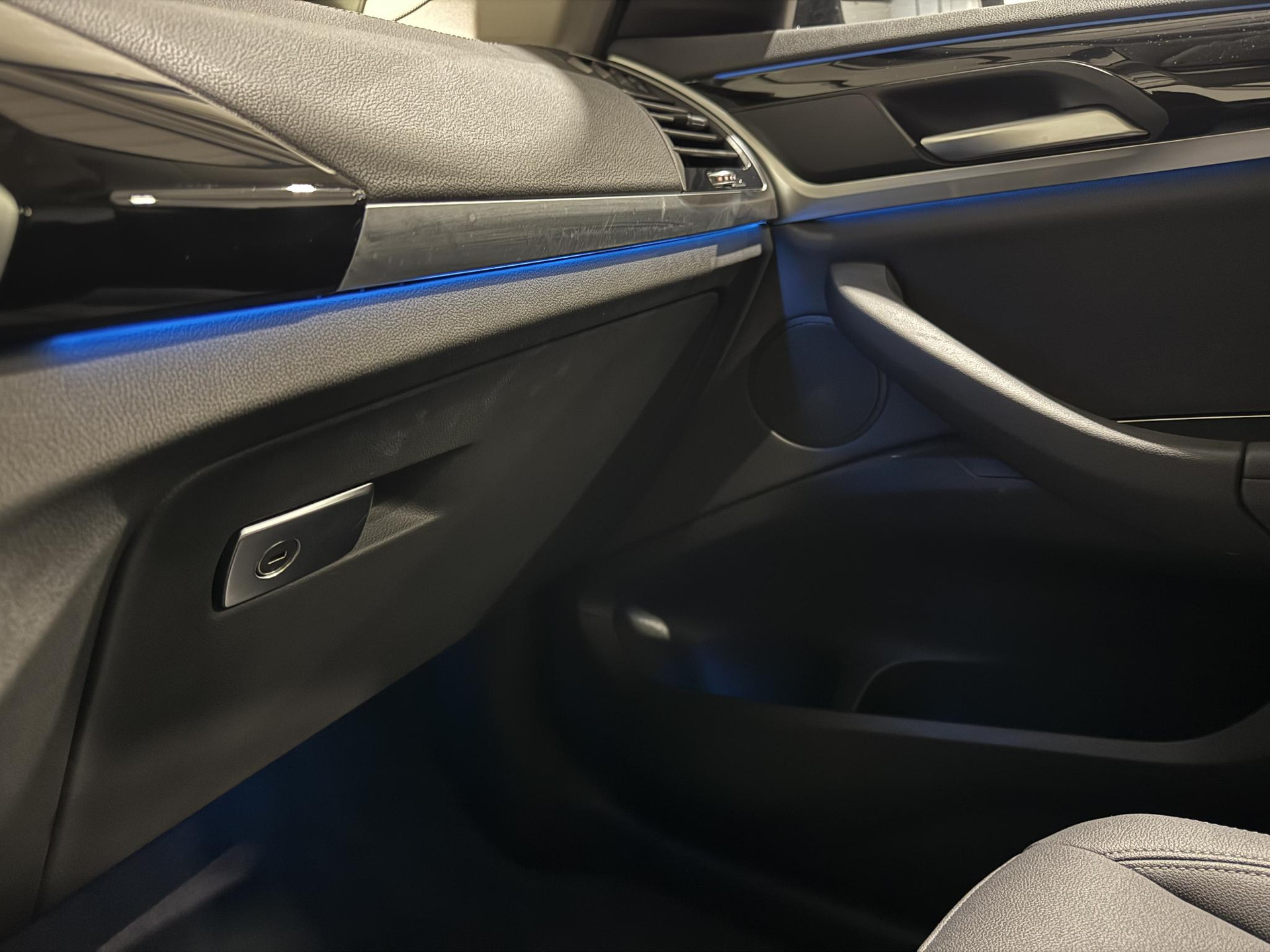 BMW iX3 Executive 80 kWh KPT48B