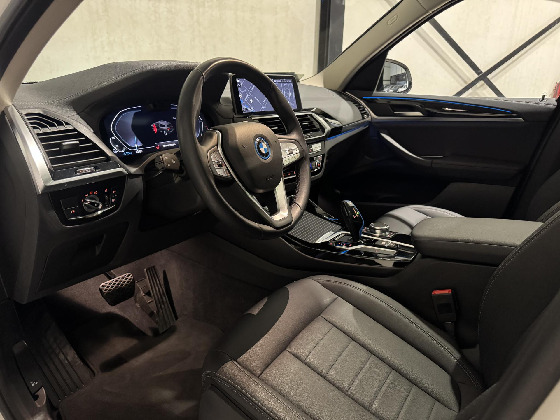 BMW iX3 Executive 80 kWh KPT48B