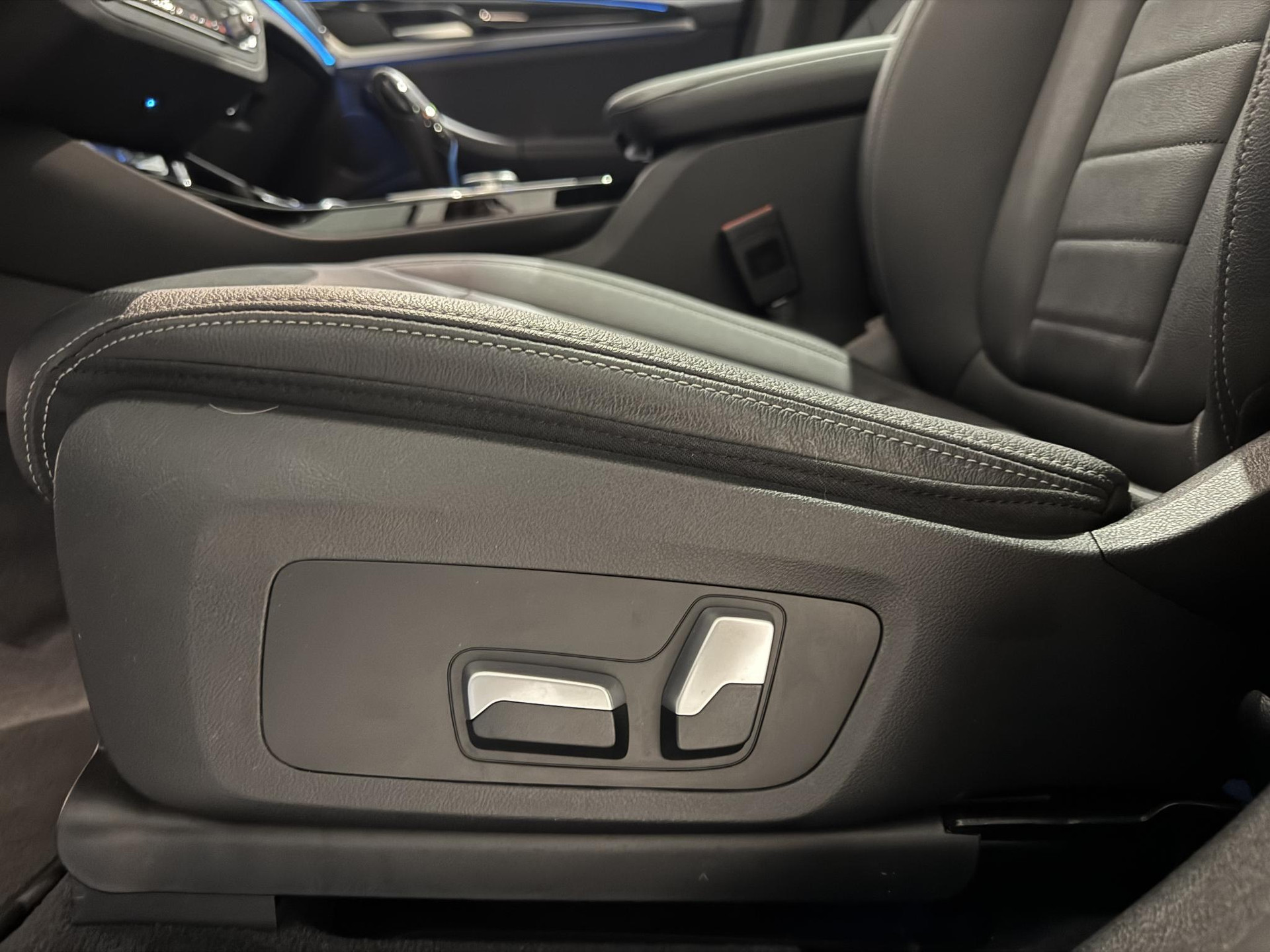 BMW iX3 Executive 80 kWh KPT48B