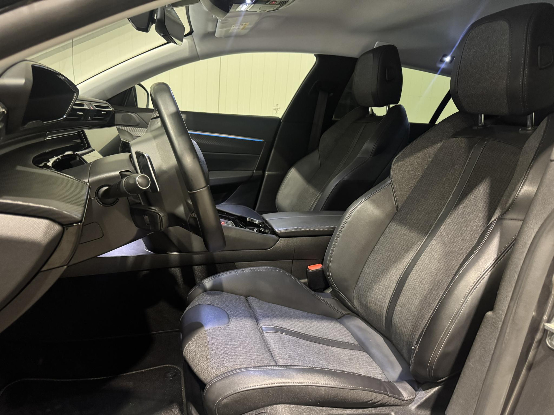 Peugeot 508 SW 1.6 HYbrid Allure KVK89R