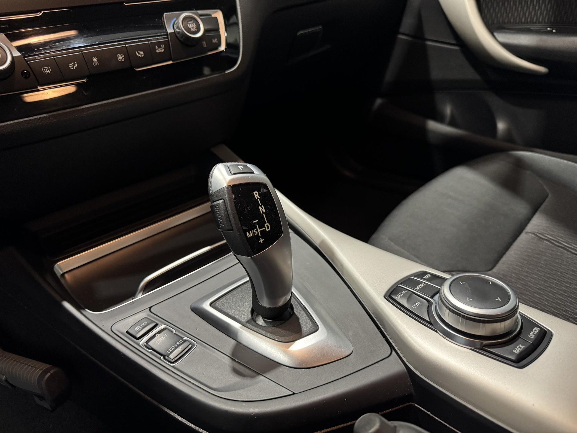 BMW 1-serie 118i Executive ZF904P