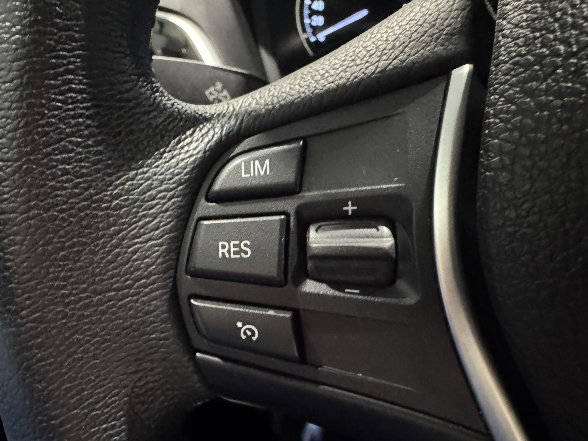 BMW 1-serie 118i Executive ZF904P