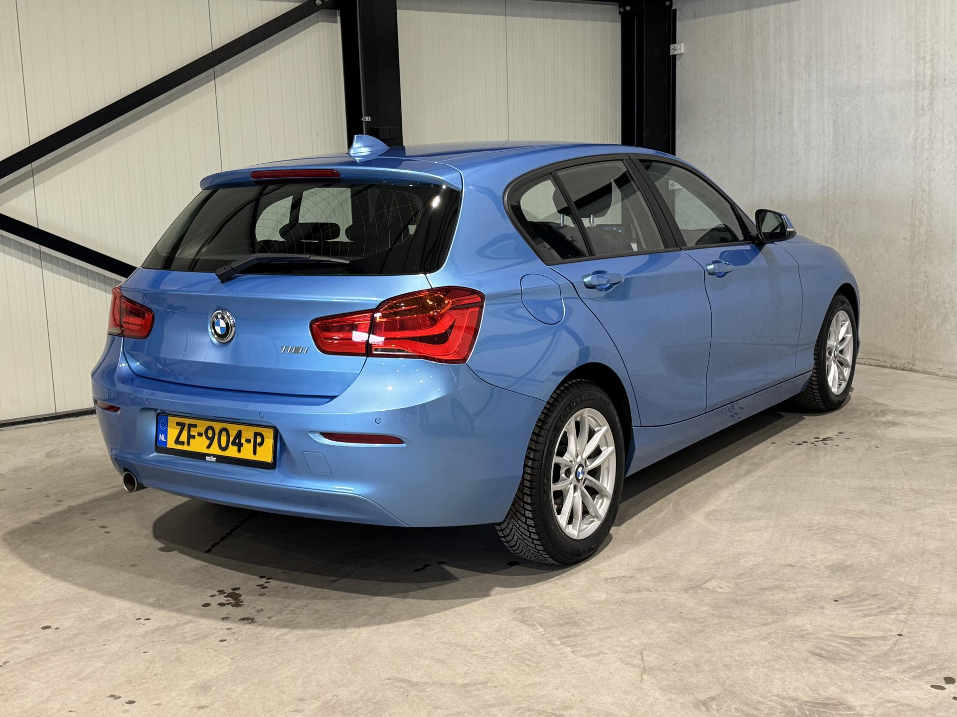 BMW 1-serie 118i Executive ZF904P