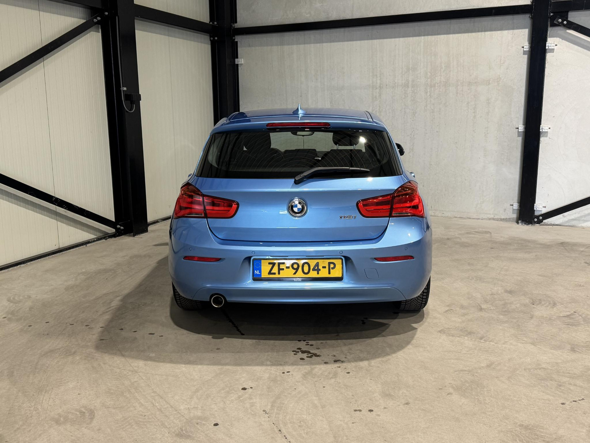 BMW 1-serie 118i Executive ZF904P