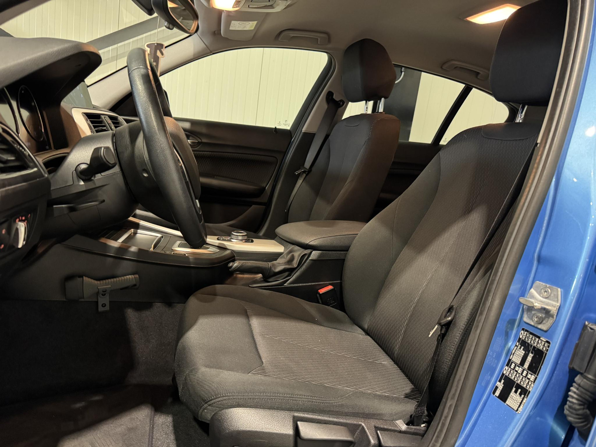 BMW 1-serie 118i Executive ZF904P