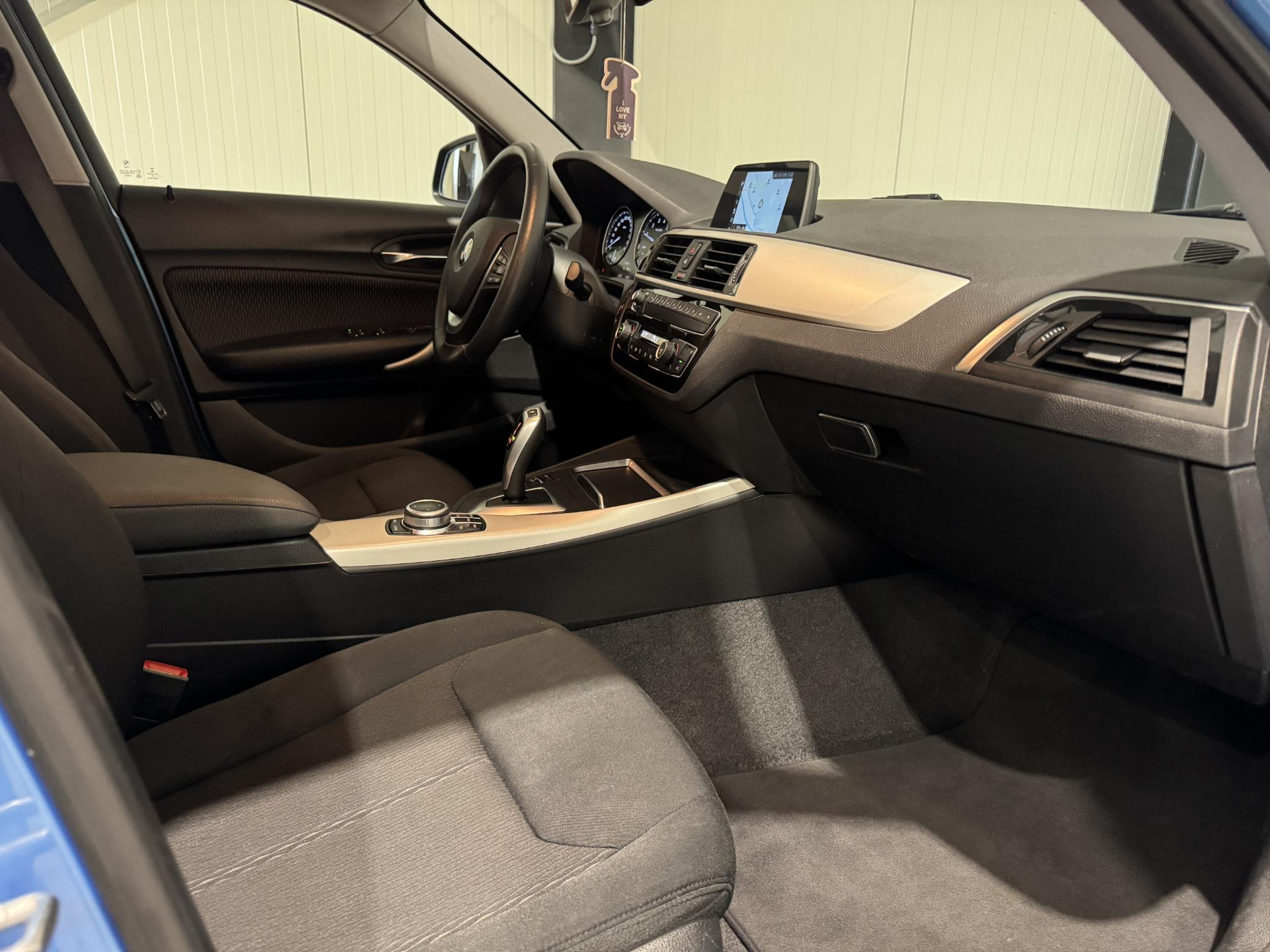 BMW 1-serie 118i Executive ZF904P