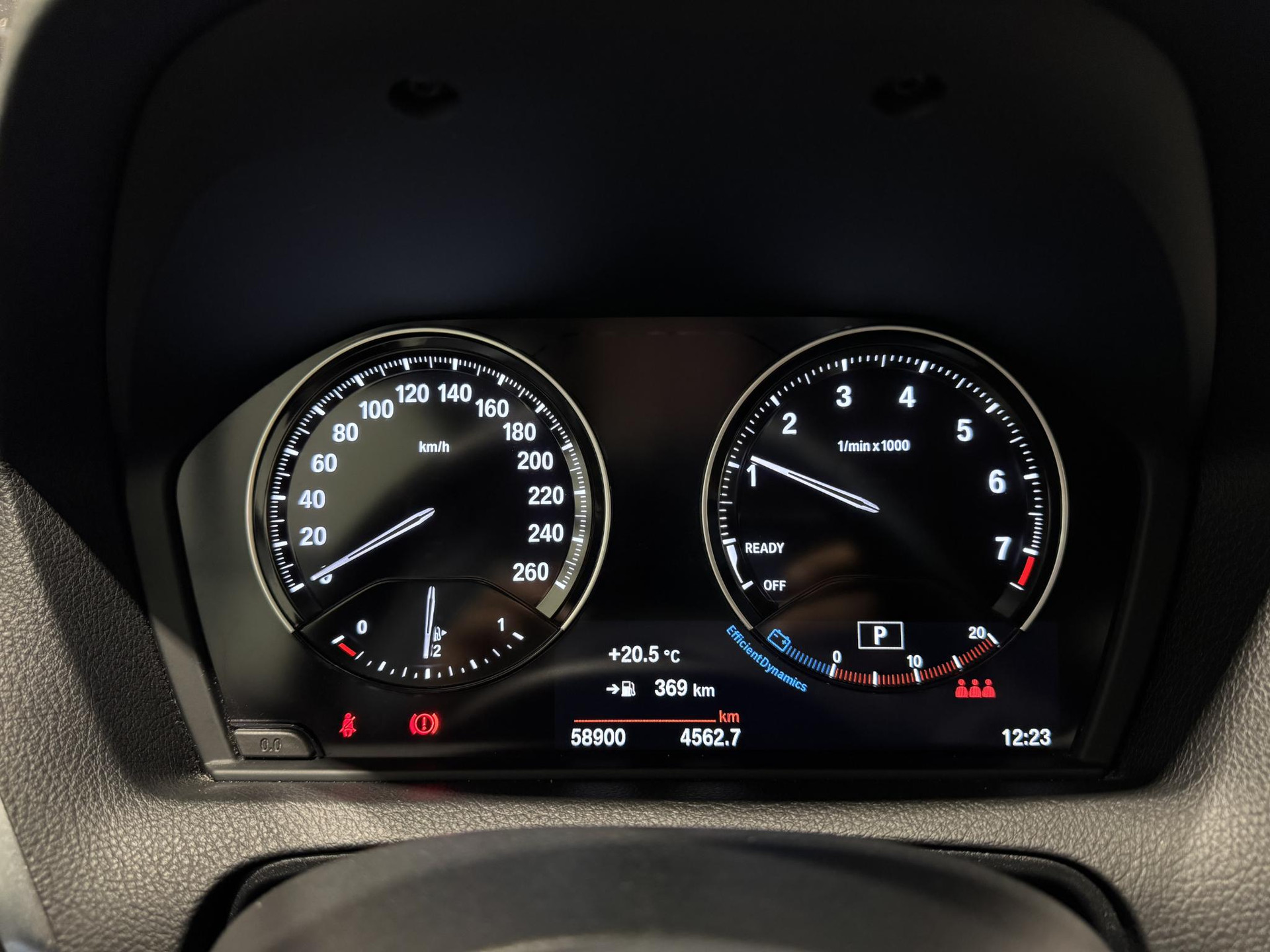 BMW 1-serie 118i Executive ZF904P